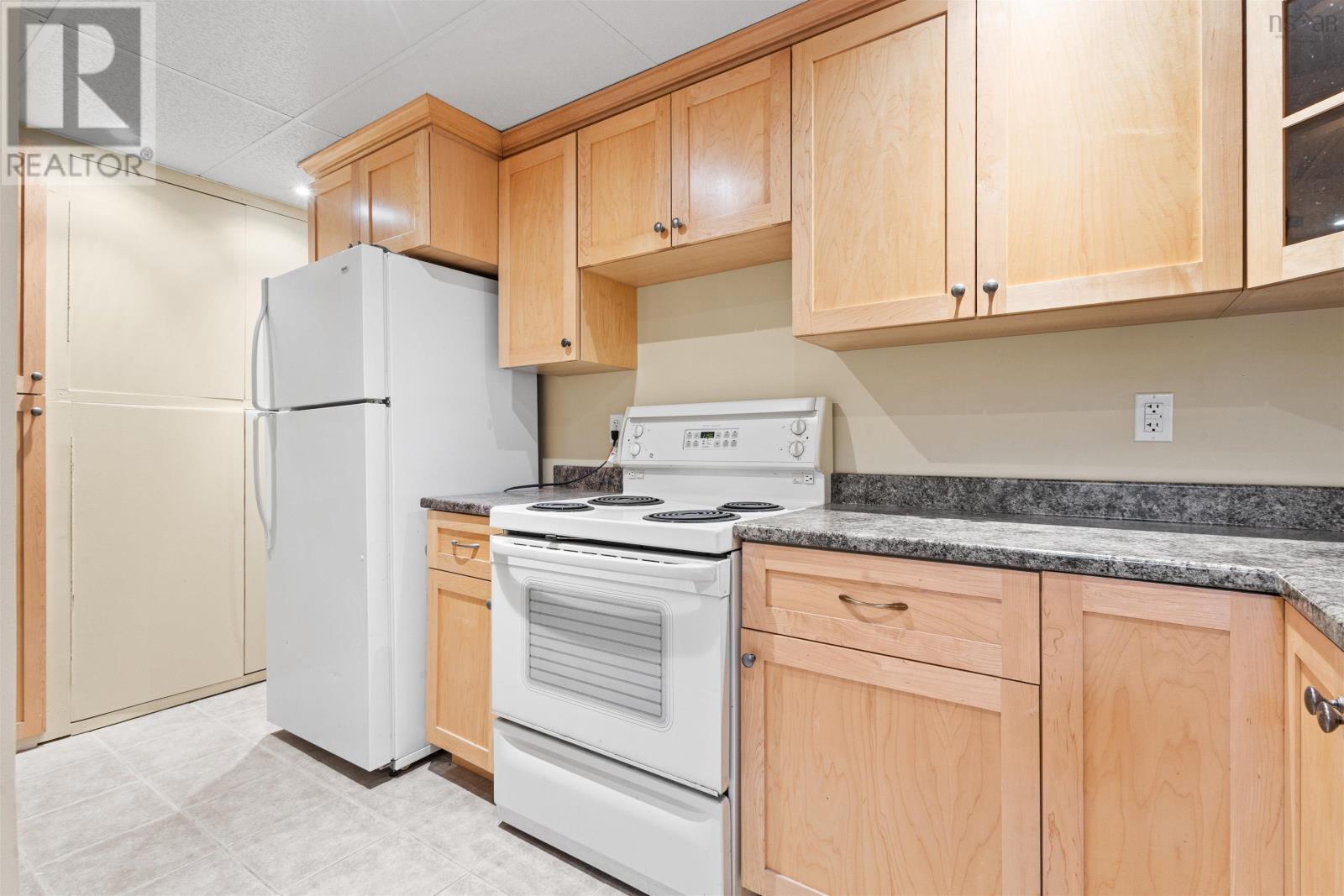 25 Hugh Allen Drive, Cole Harbour, Nova Scotia  B2W 2L1 - Photo 23 - 202504339