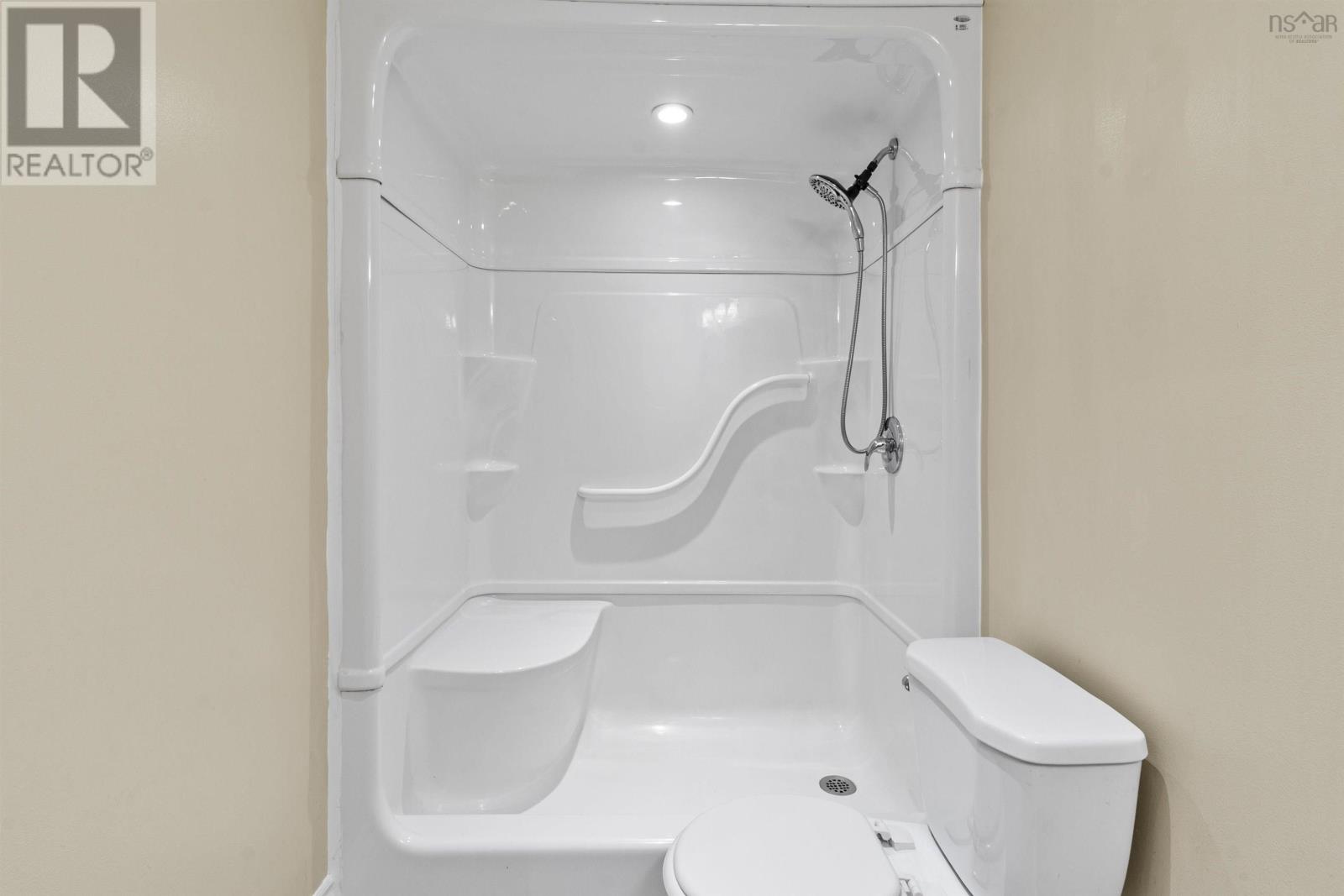 25 Hugh Allen Drive, Cole Harbour, Nova Scotia  B2W 2L1 - Photo 33 - 202504339