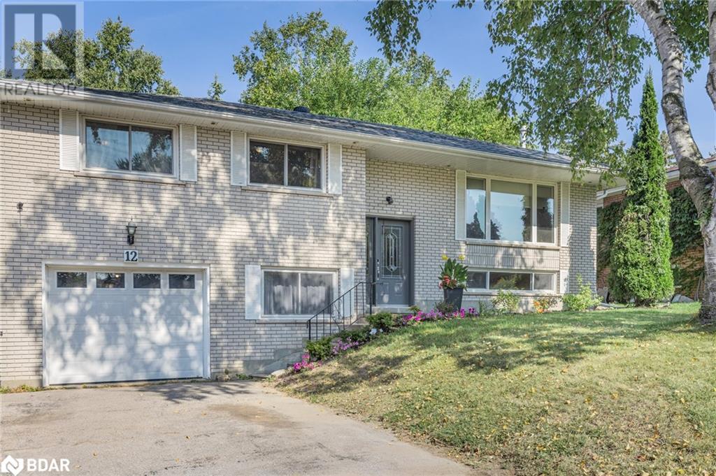 12 Roslyn Road, Barrie, Ontario  L4M 2X6 - Photo 2 - 40693811