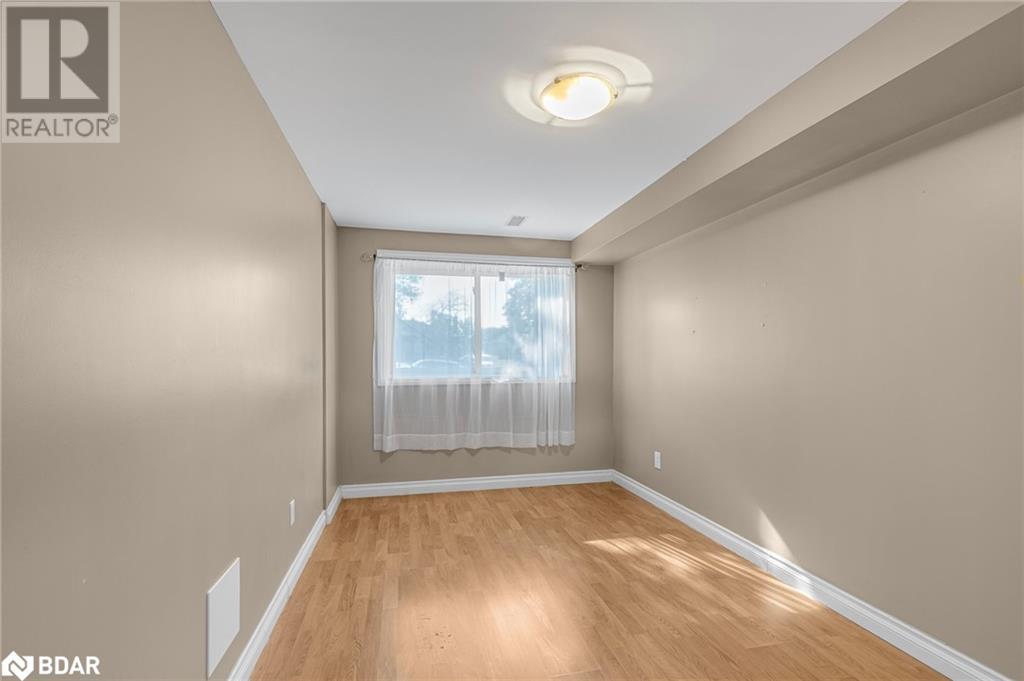 12 Roslyn Road, Barrie, Ontario  L4M 2X6 - Photo 20 - 40693811