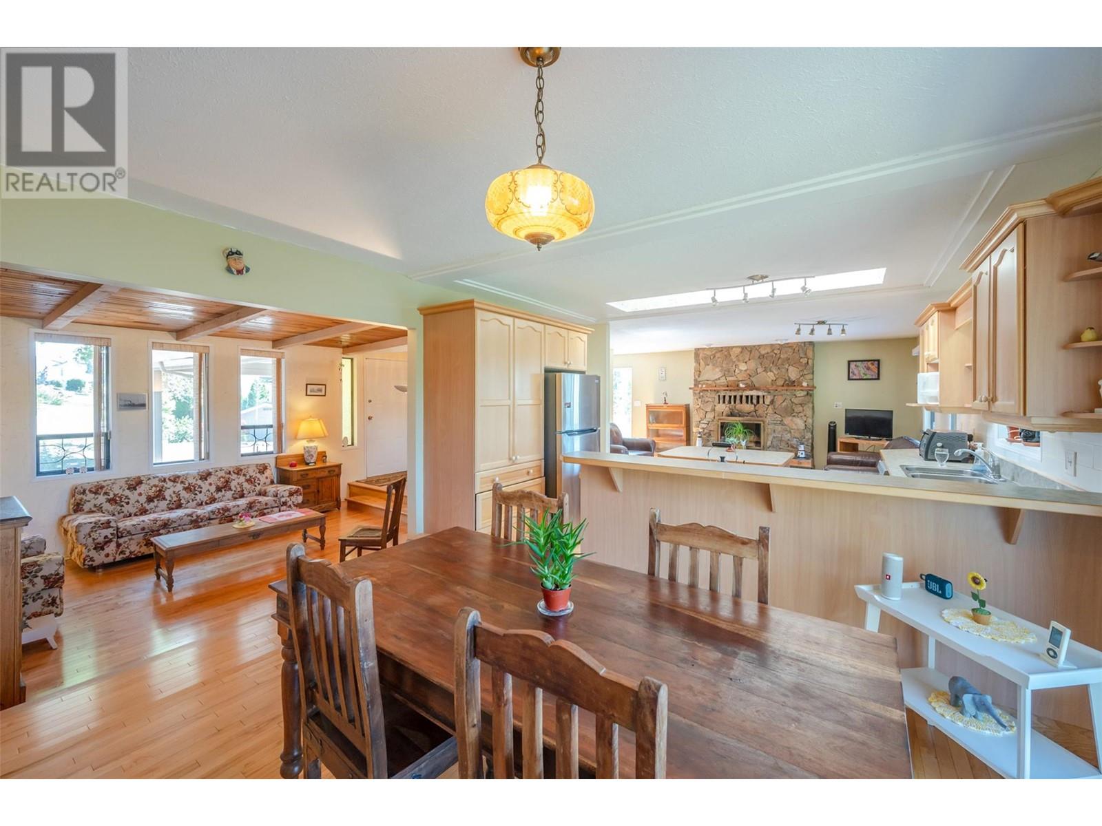 Property at 3906 Desert Pines Avenue image 3