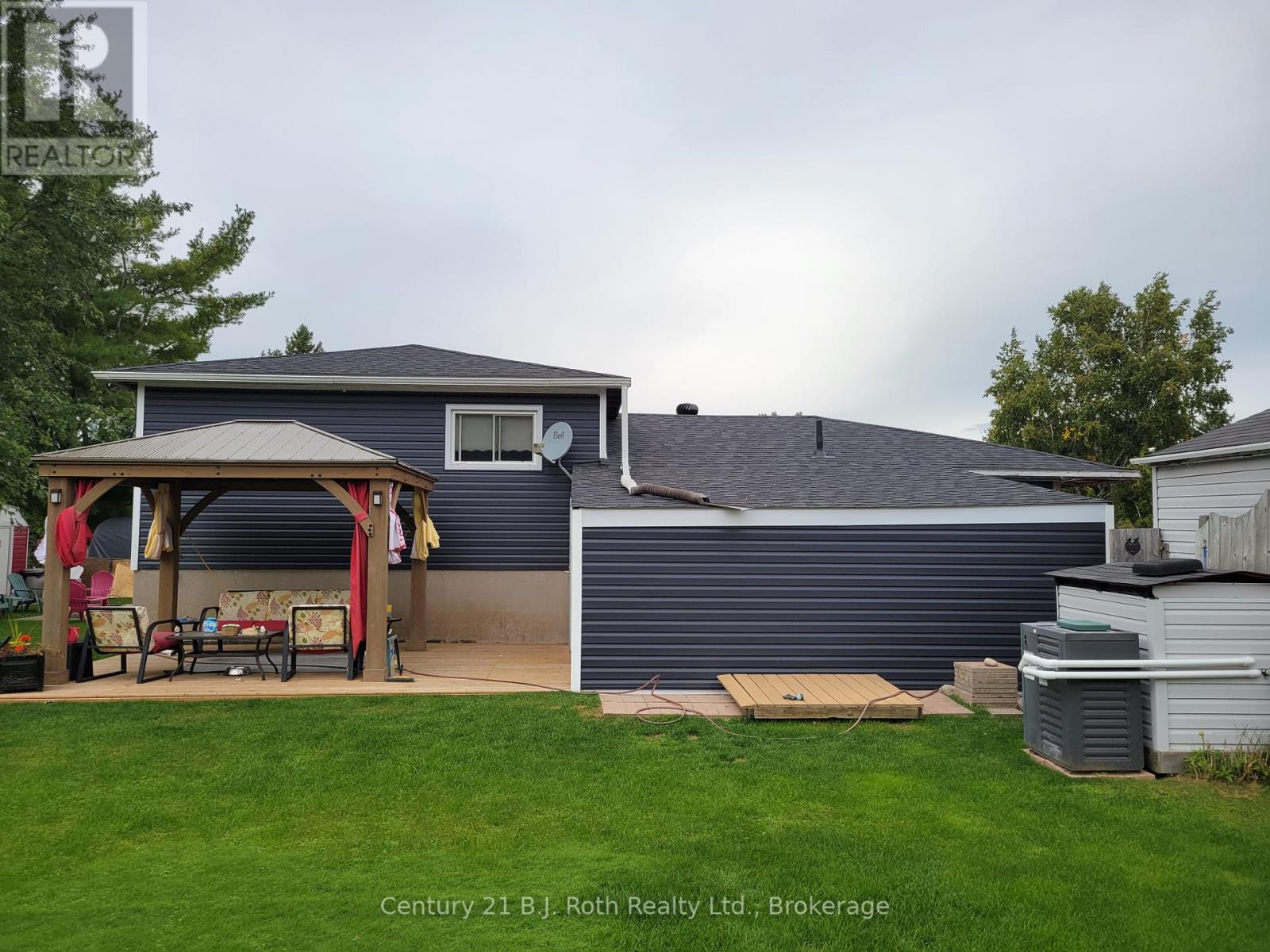 2 Lynn Street, Tiny (Perkinsfield), Ontario  L0L 2J0 - Photo 19 - S12003253