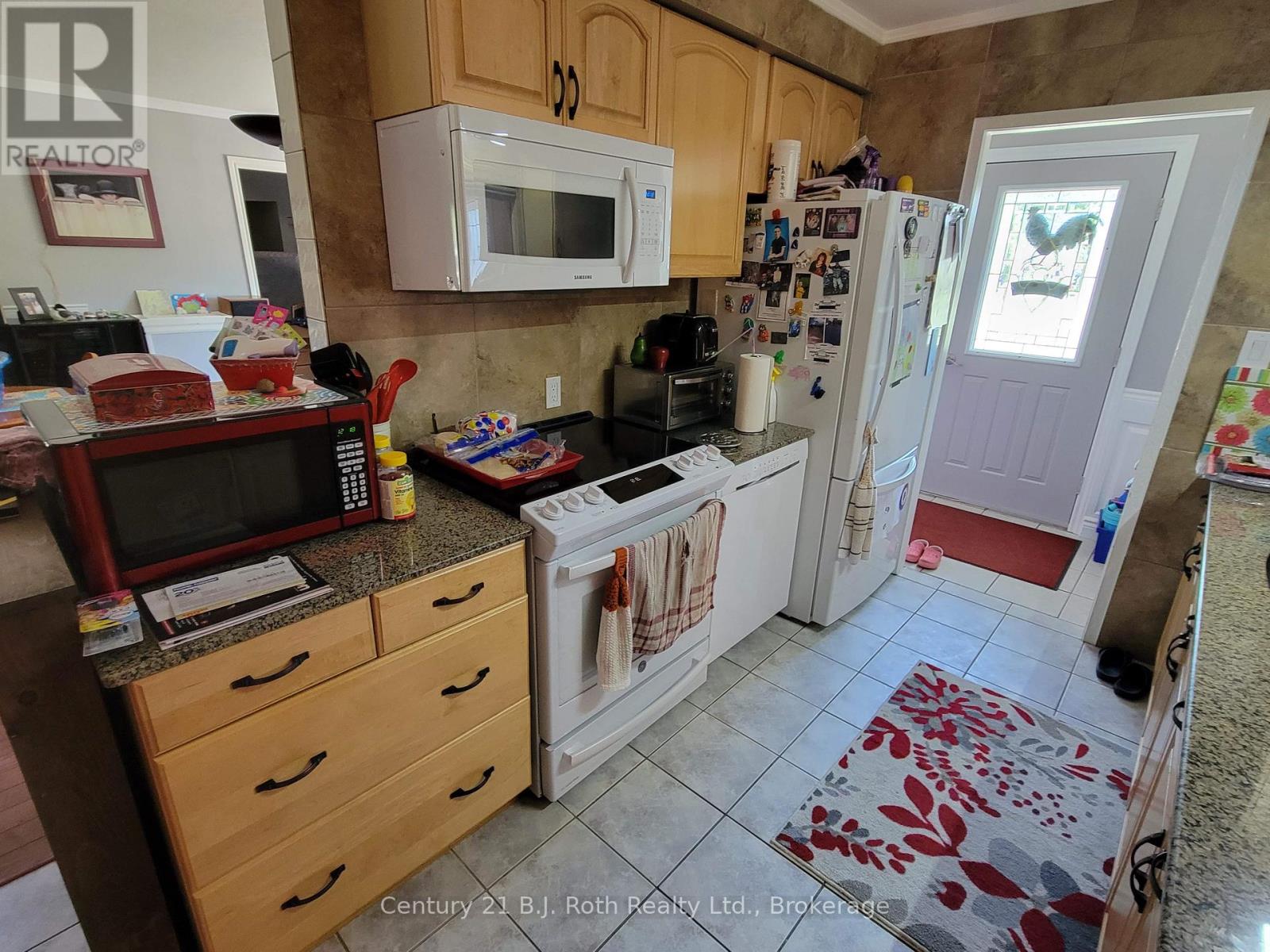 Property at 2 LYNN STREET image 4