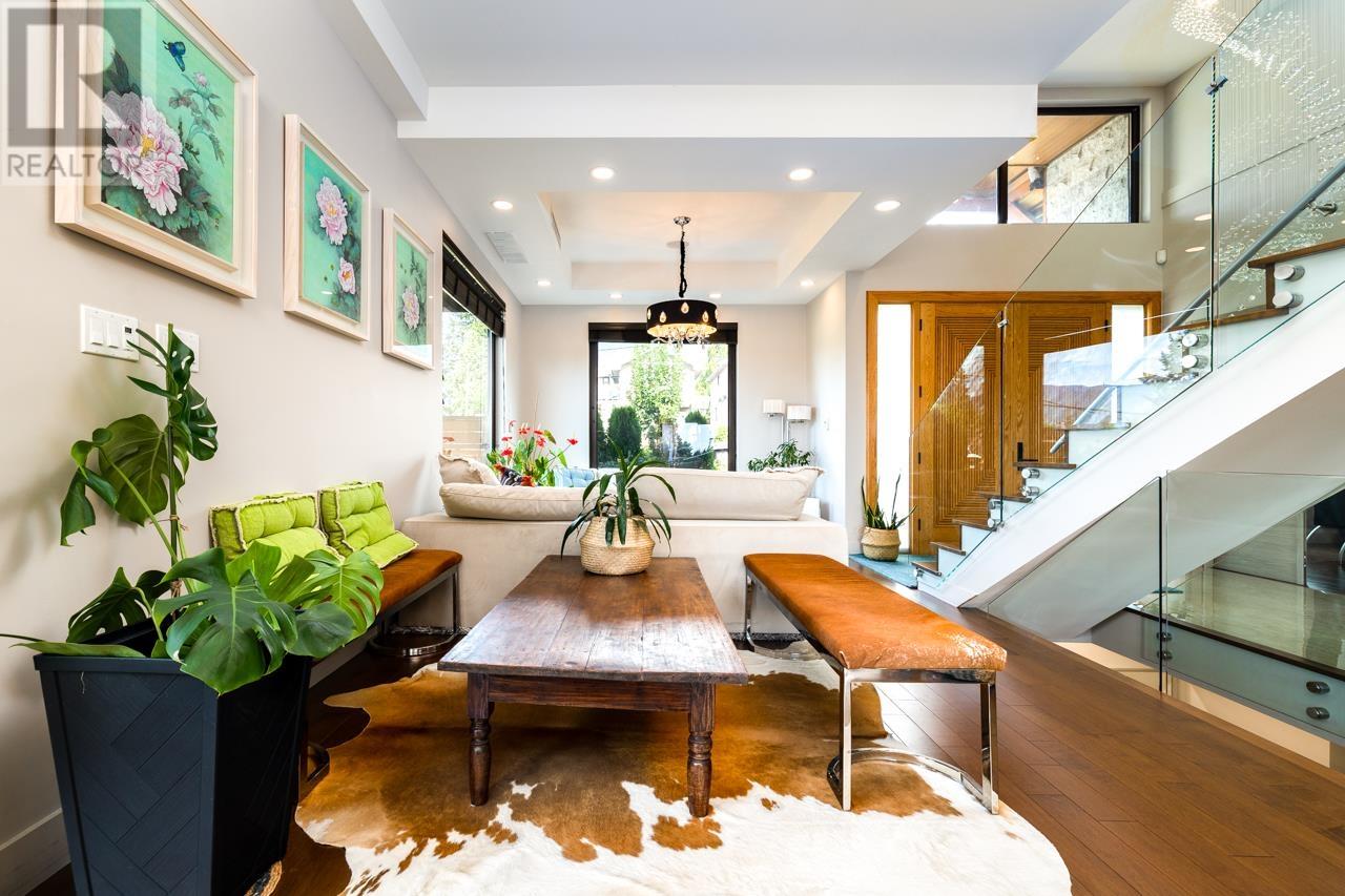 363 W 28th Street, North Vancouver, British Columbia  V7N 2J2 - Photo 6 - R2892412