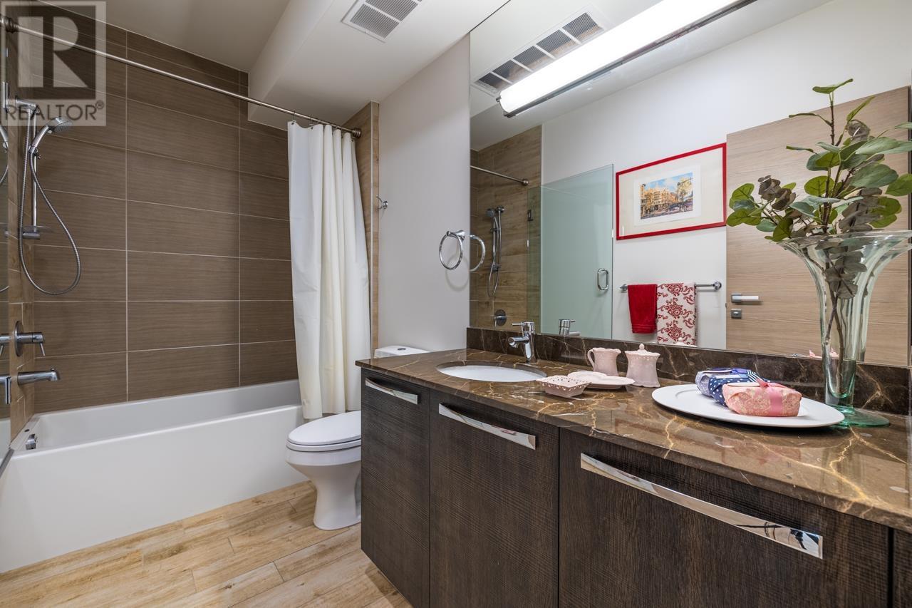 363 W 28th Street, North Vancouver, British Columbia  V7N 2J2 - Photo 18 - R2892412