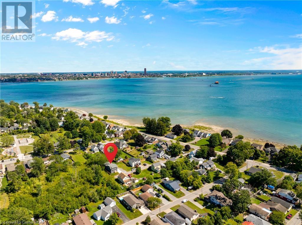 Property at 40 PARKVIEW Avenue image 2
