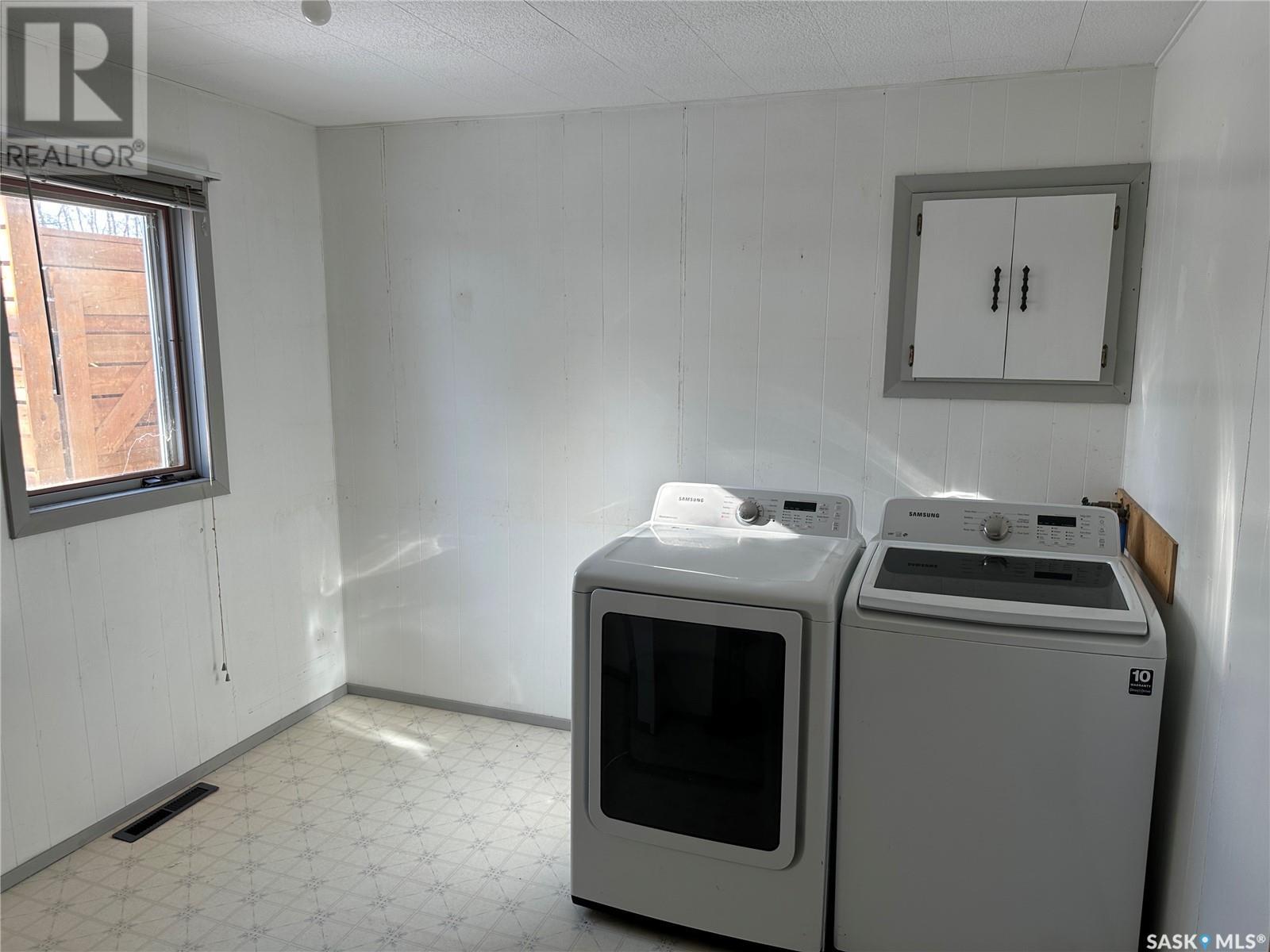 209 3rd Avenue N, Big River, Saskatchewan  S0J 0E0 - Photo 33 - SK986017