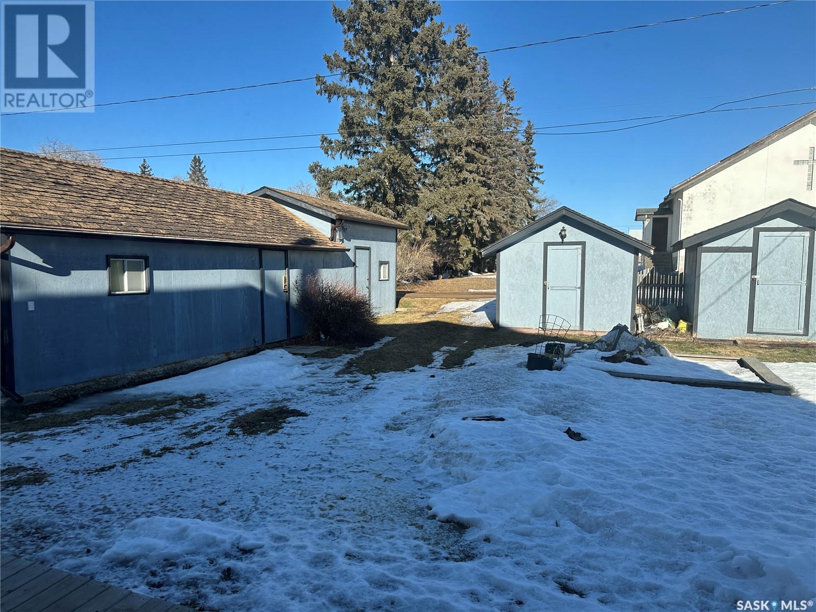 209 3rd Avenue N, Big River, Saskatchewan  S0J 0E0 - Photo 40 - SK986017