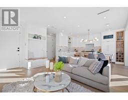 2 4769 COMMERCIAL STREET, Vancouver, British Columbia