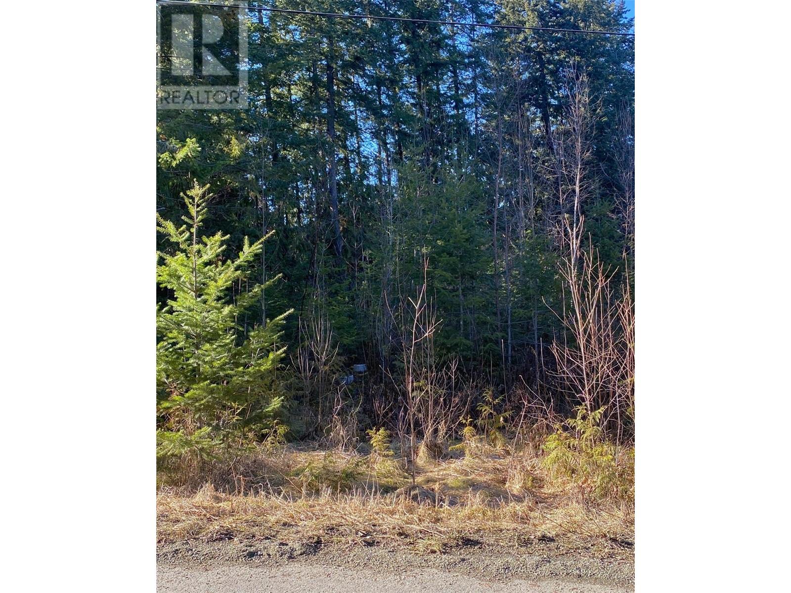 2807 Evergreen Place, Blind Bay, British Columbia