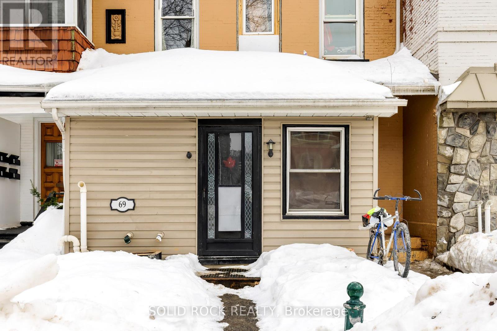 69 King Street E, Brockville, Ontario  K6V 1B2 - Photo 2 - X12005510