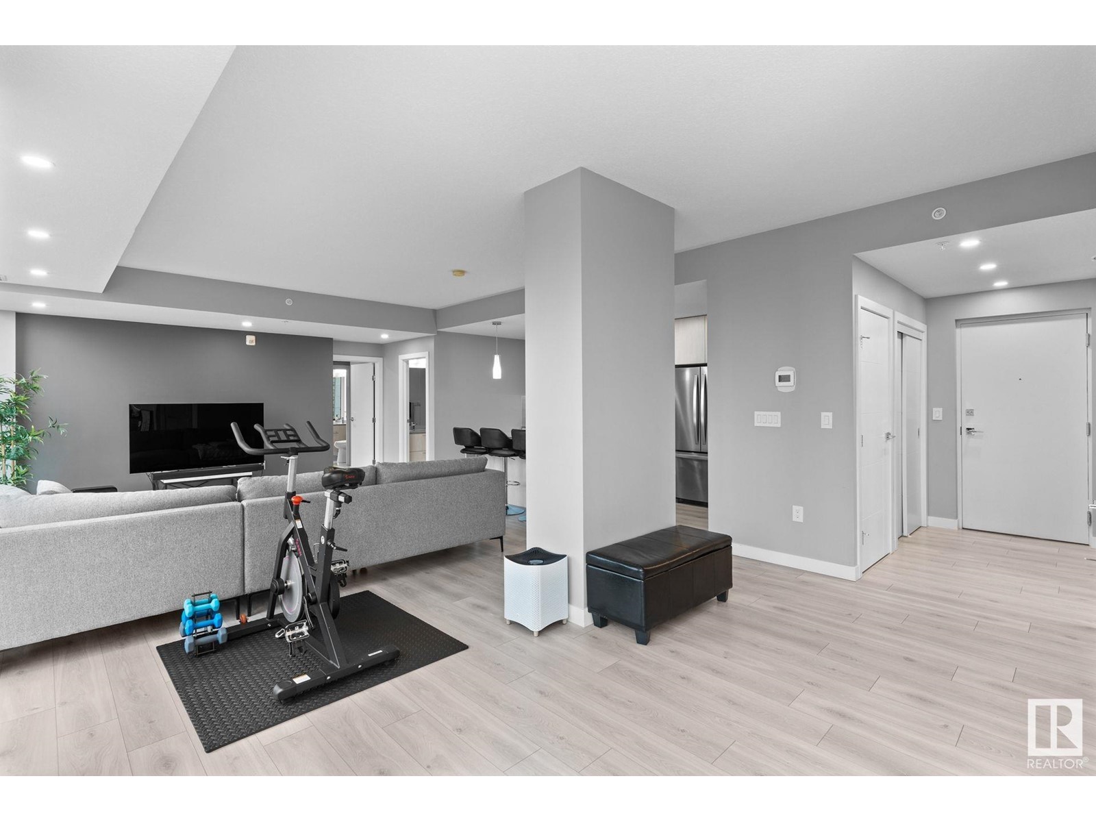 Property at #1300 10180 103 ST NW image 4