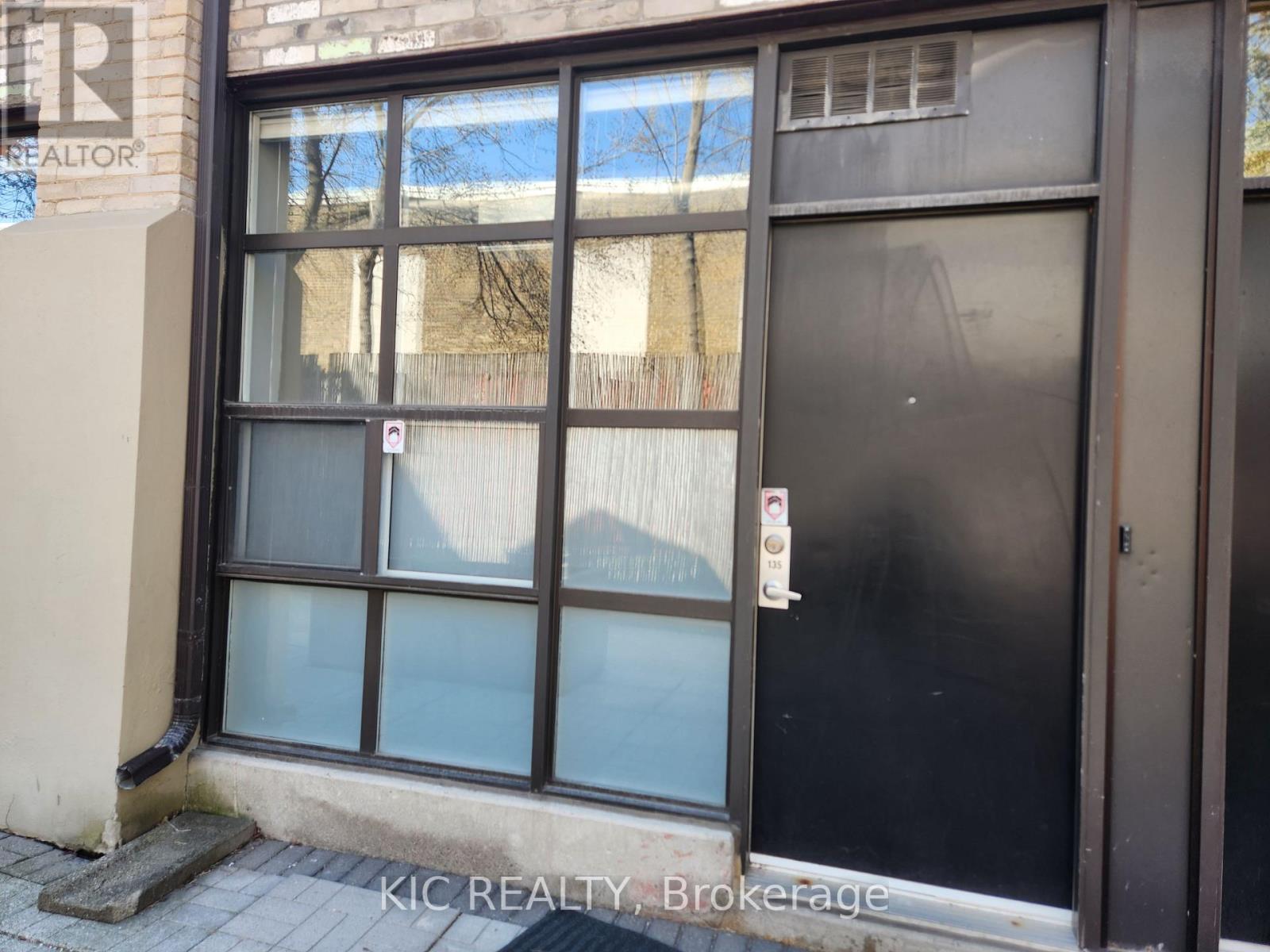135 - 284 ST HELENS AVENUE, Toronto, Ontario