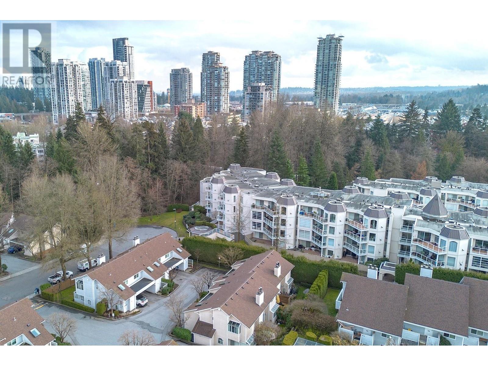 110 1220 Lasalle Place, Coquitlam, British Columbia  V3B 7L6 - Photo 2 - R2974445