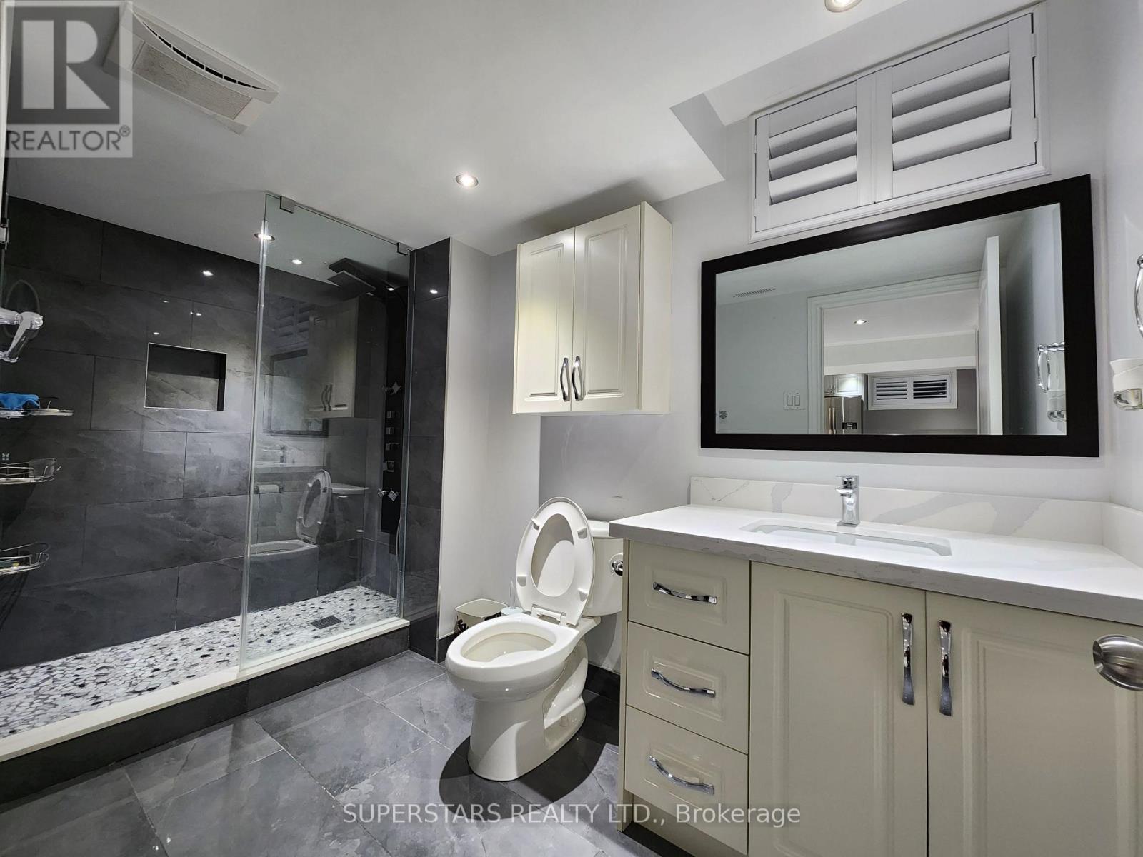208 Featherstone Avenue, Markham, Ontario  L3S 4J1 - Photo 8 - N12005535