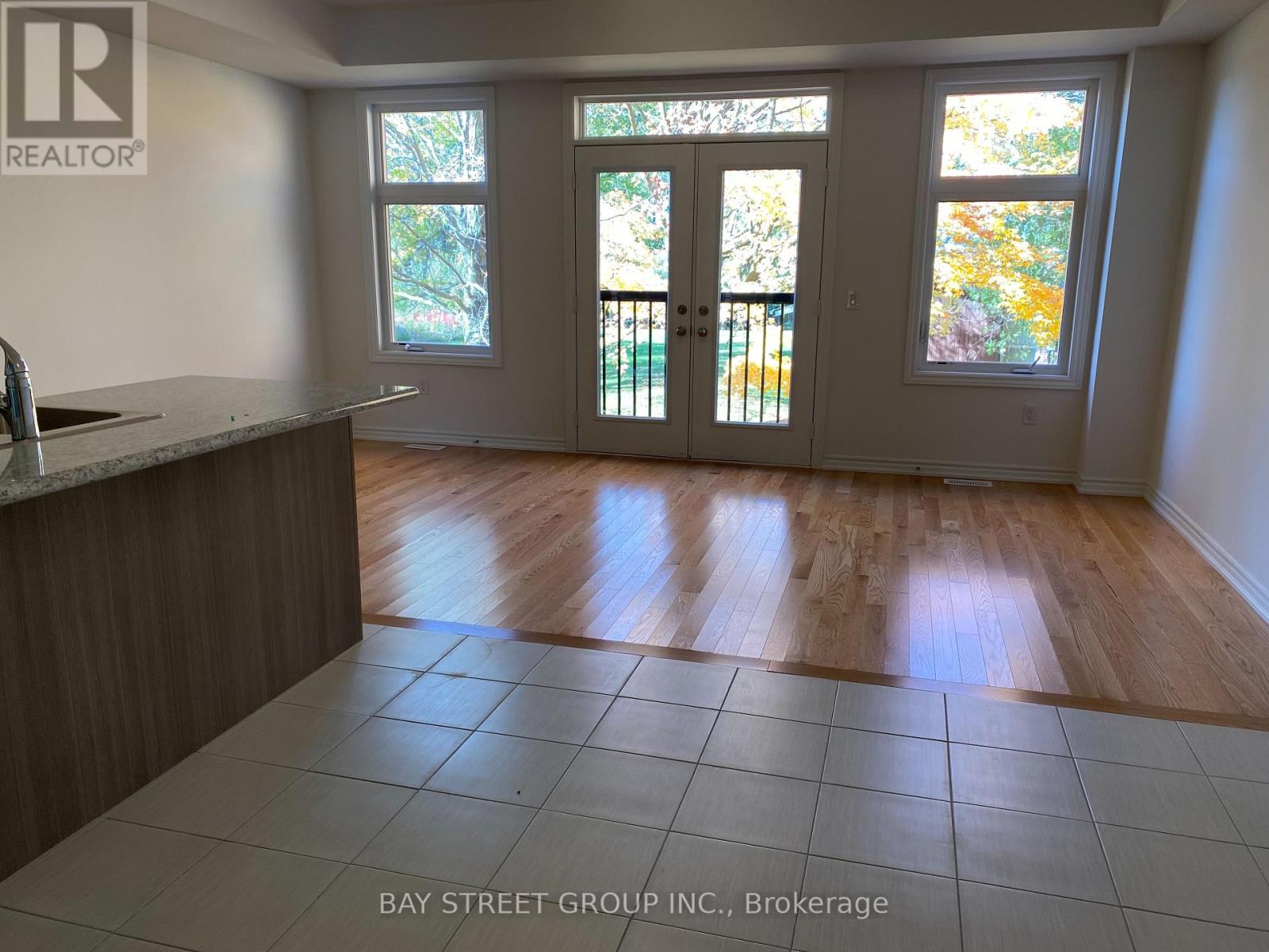 Property at 82 PUISAYA DRIVE N image 5