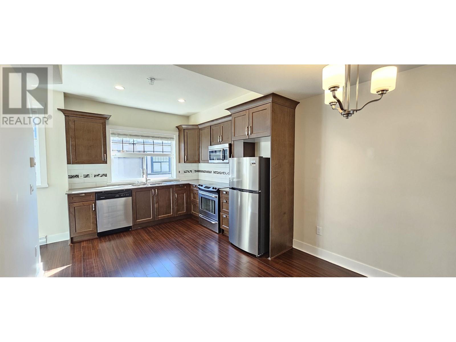 107 828 Royal Avenue, New Westminster, British Columbia  V3M 1J9 - Photo 6 - R2973212