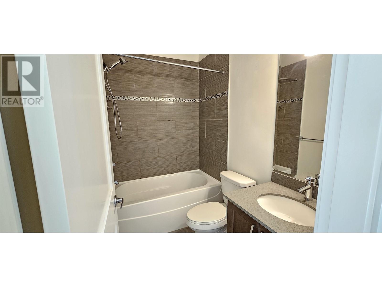 107 828 Royal Avenue, New Westminster, British Columbia  V3M 1J9 - Photo 14 - R2973212