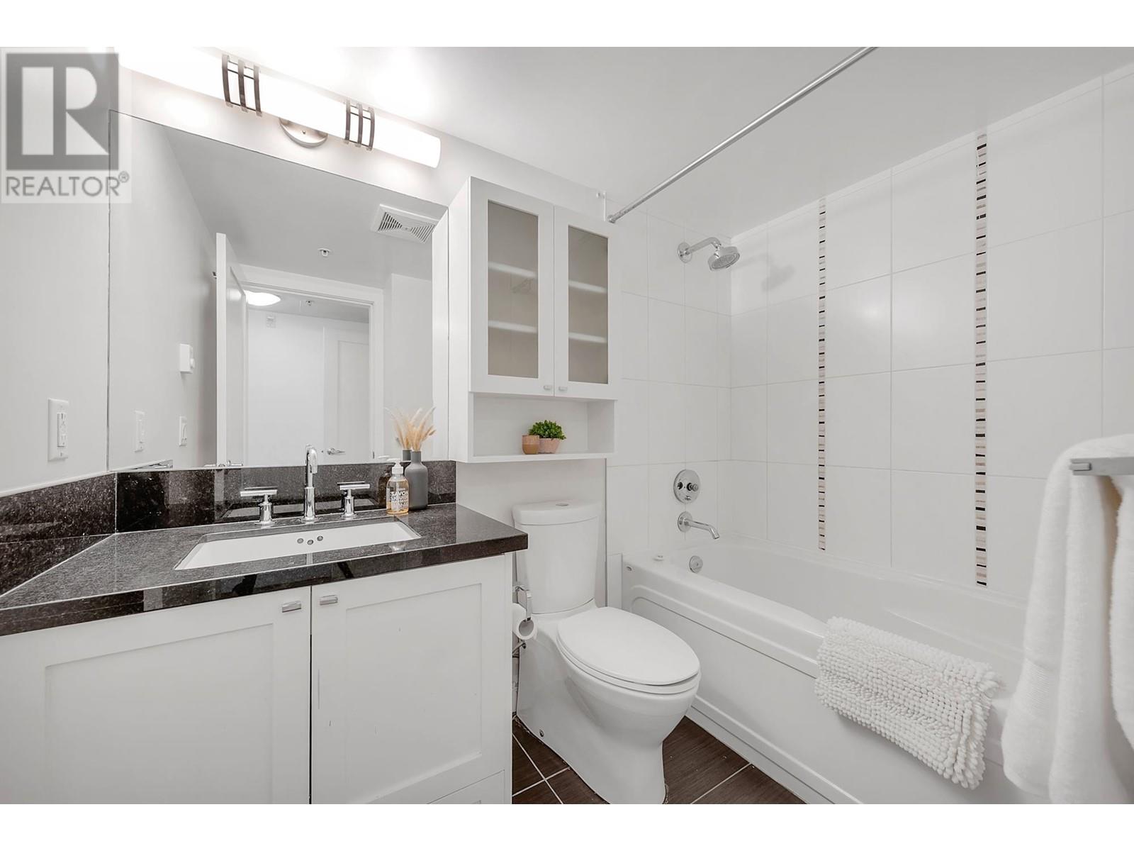 Listing Picture 27 of 30 : 309 405 SKEENA STREET, Vancouver / 溫哥華 - 魯藝地產 Yvonne Lu Group - MLS Medallion Club Member