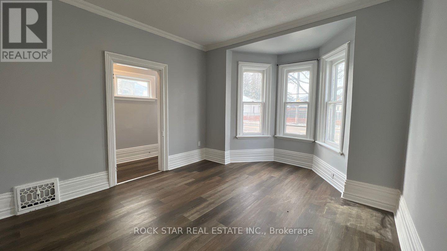 Property at 28 ONTARIO STREET image 5