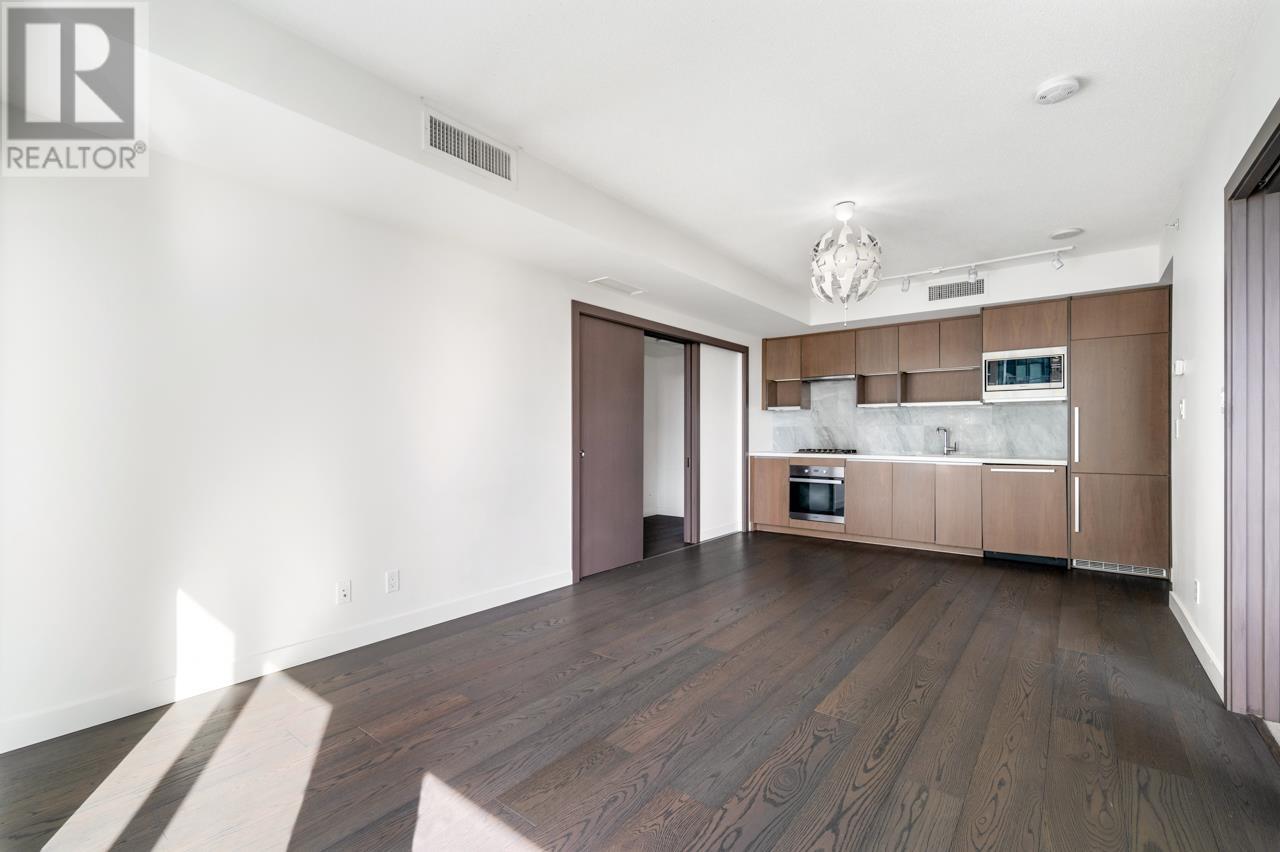 Listing Picture 7 of 29 : 828 68 SMITHE STREET, Vancouver / 溫哥華 - 魯藝地產 Yvonne Lu Group - MLS Medallion Club Member