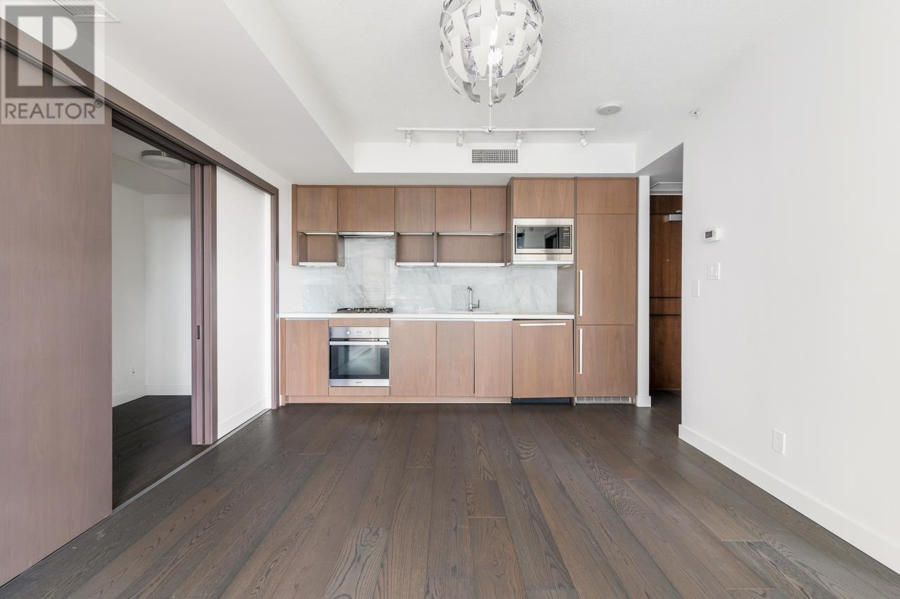 Listing Picture 6 of 29 : 828 68 SMITHE STREET, Vancouver / 溫哥華 - 魯藝地產 Yvonne Lu Group - MLS Medallion Club Member