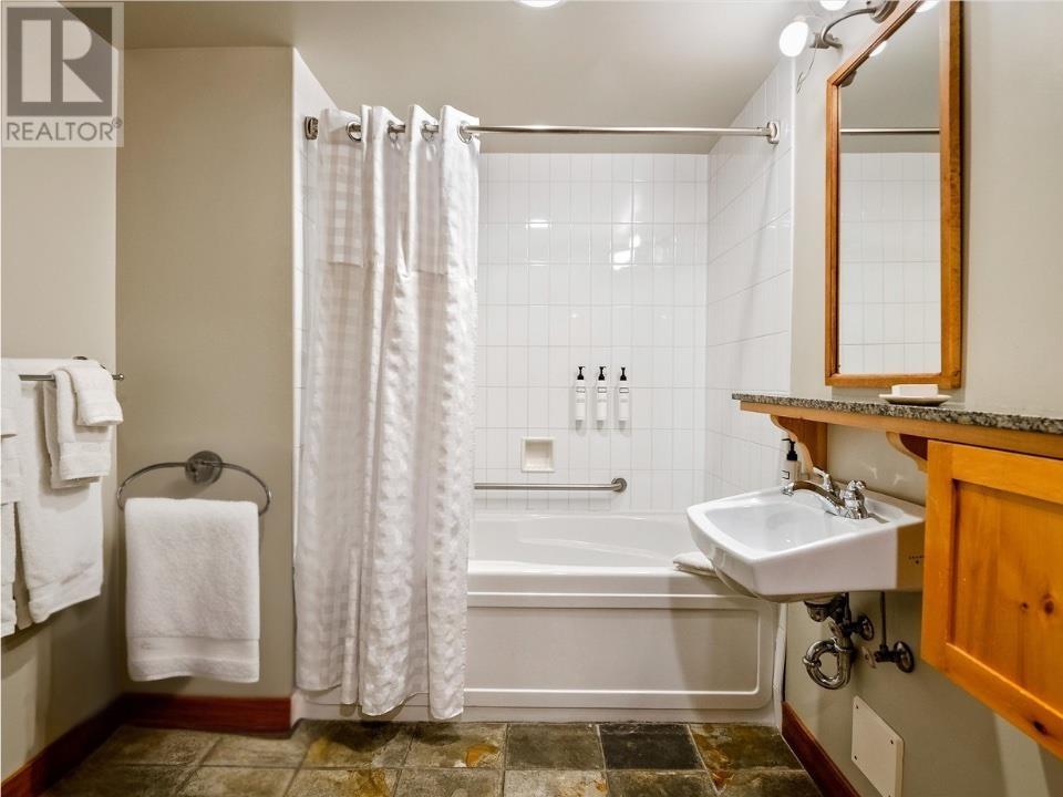 210a 2036 London Lane, Whistler, British Columbia V8E 0N7 - Photo 18 - R2974673