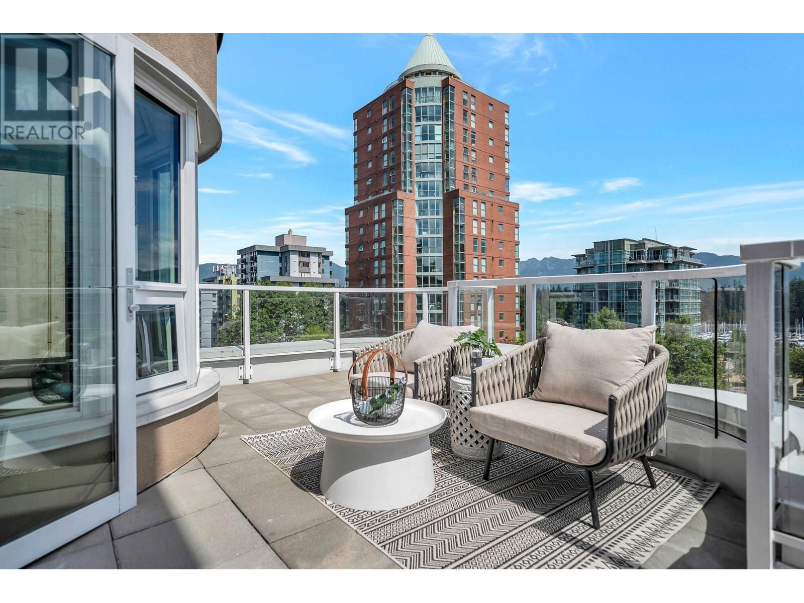 Ph802 1845 Robson Street, Vancouver, British Columbia  V6G 1E4 - Photo 4 - R2974677