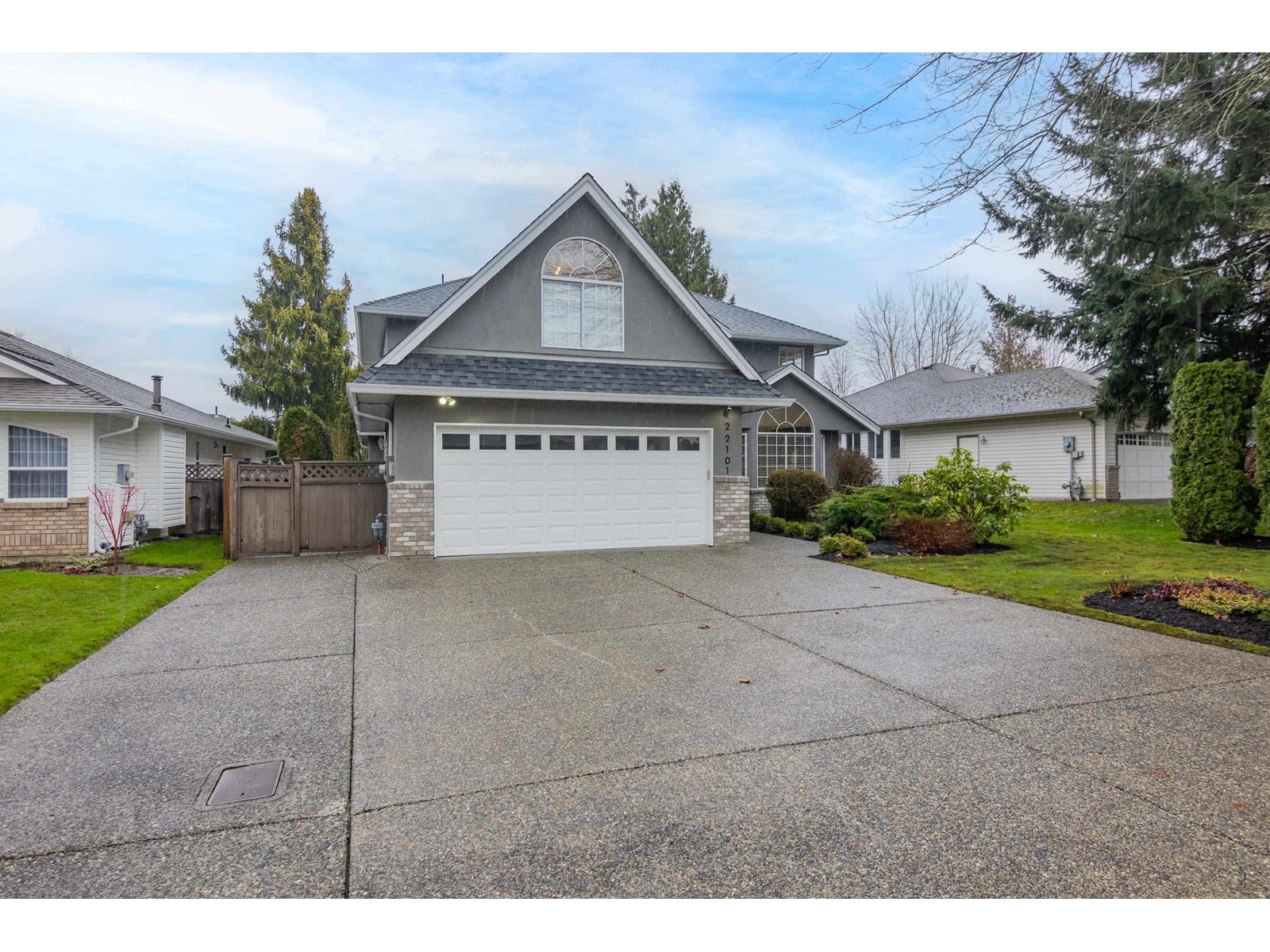 22101 46 Avenue, Langley, British Columbia  V2Z 1A4 - Photo 2 - R2974474