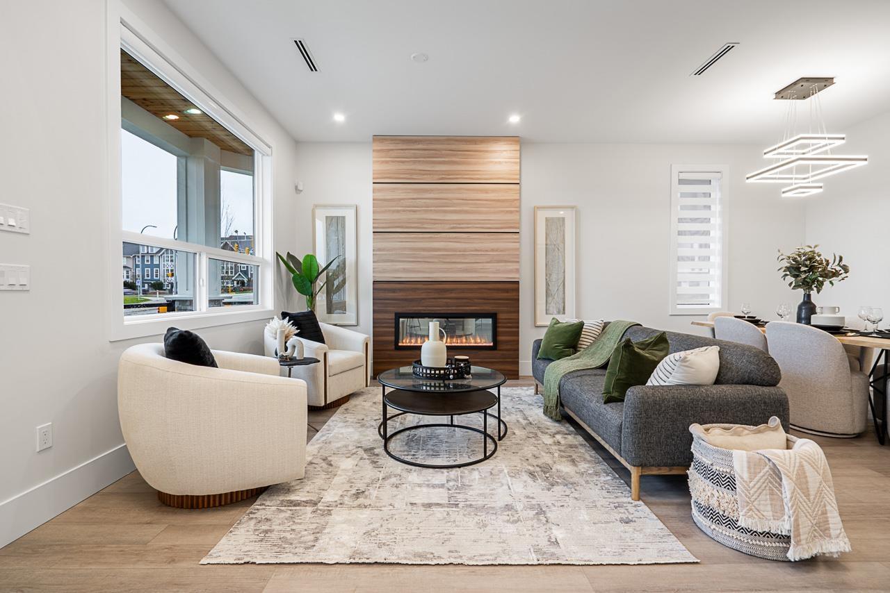 Property at 20170 82 AVENUE image 4