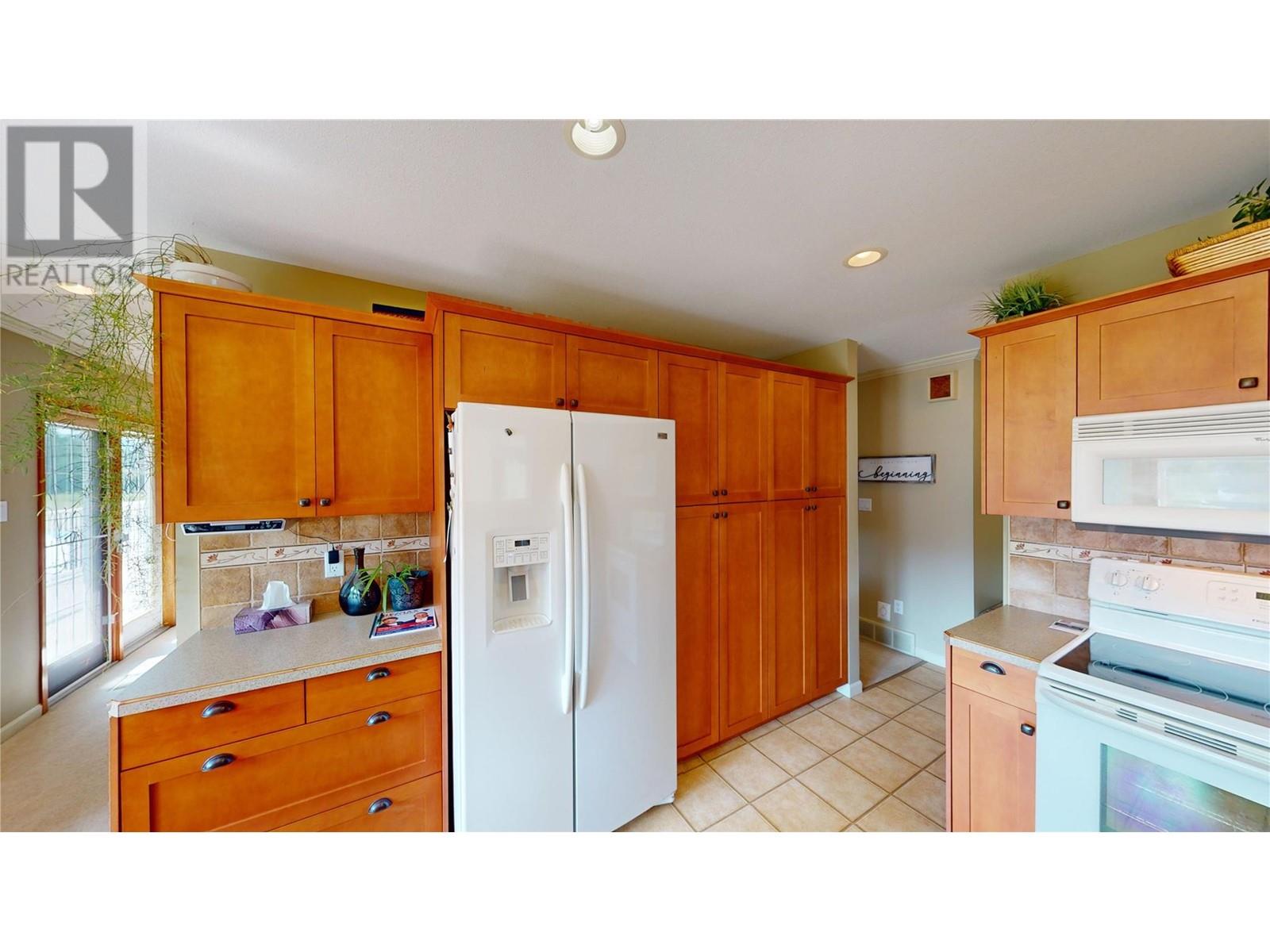 Property at 4001 9TH Street S image 5