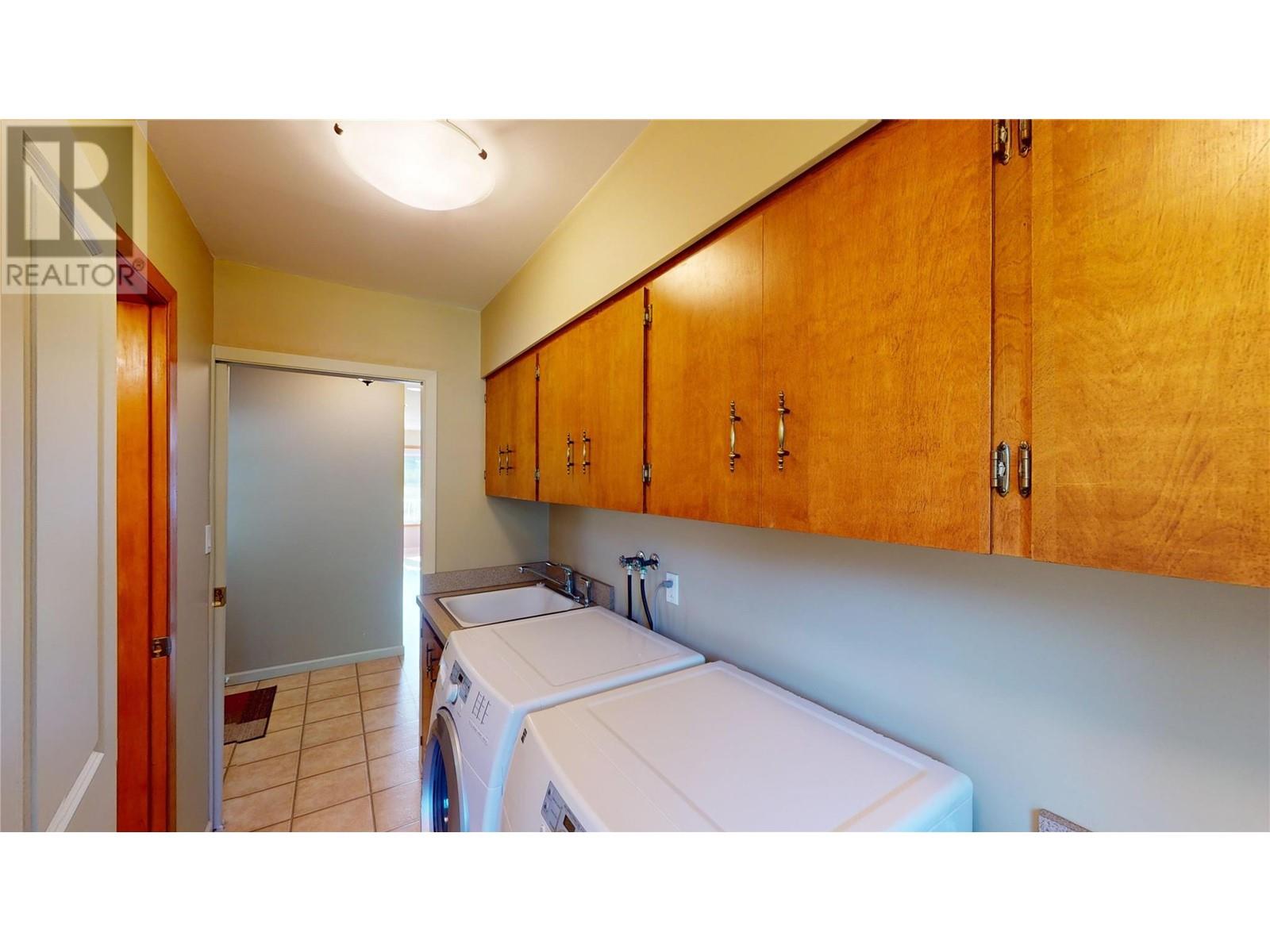 4001 9th Street S, Cranbrook, British Columbia  V1C 7A8 - Photo 35 - 10337688