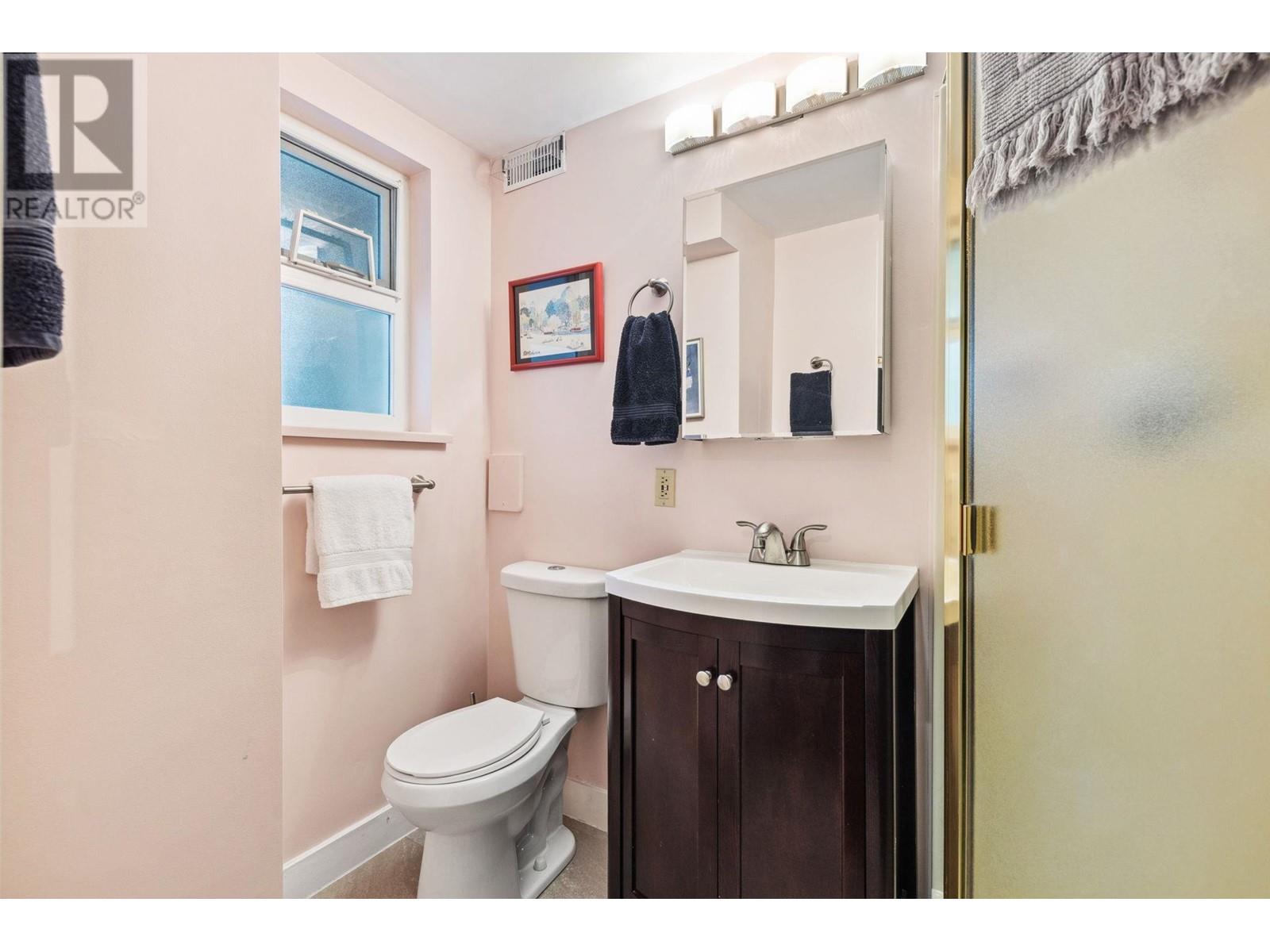 Listing Picture 23 of 31 : 6520 RIVERDALE DRIVE, Richmond / 烈治文 - 魯藝地產 Yvonne Lu Group - MLS Medallion Club Member