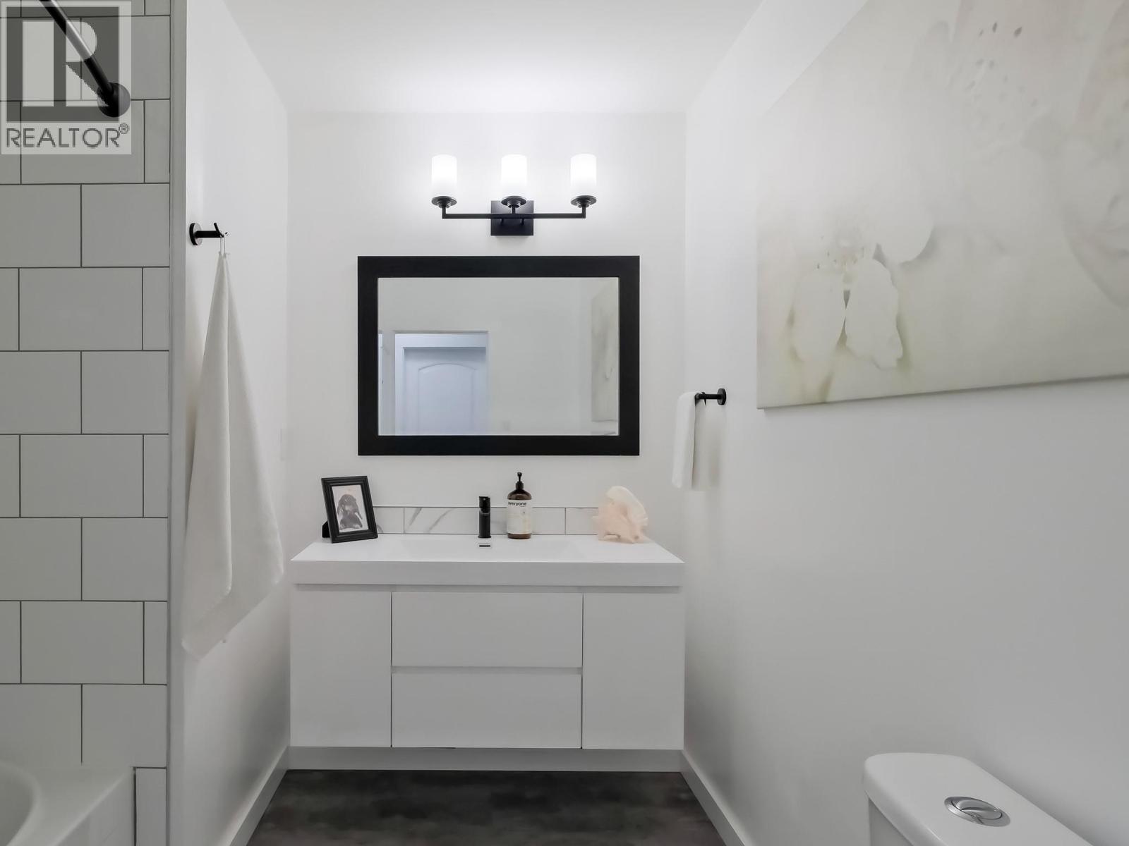 210 Yorkton Avenue, Penticton, British Columbia  V2A 3V2 - Photo 19 - 10337942