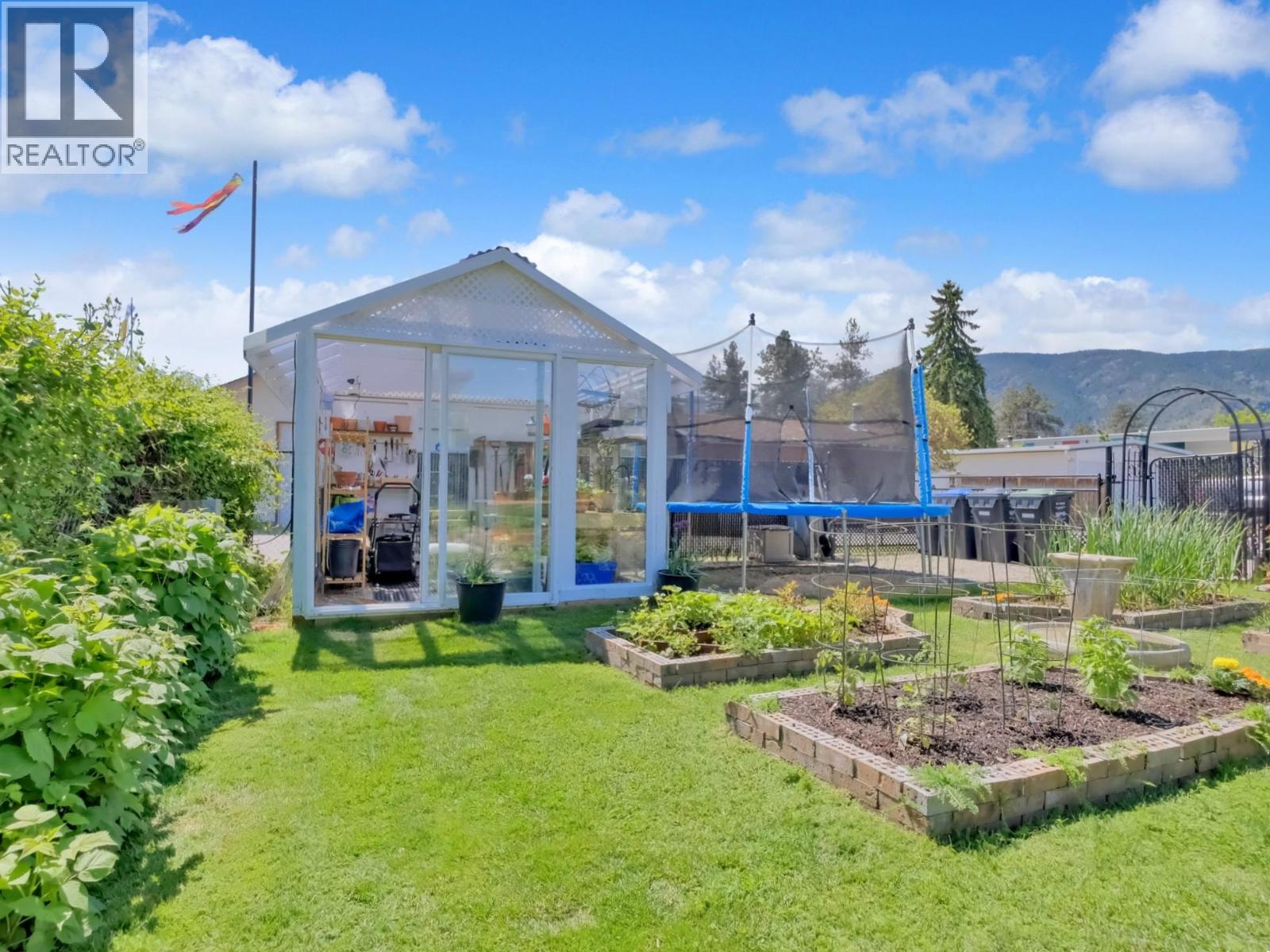 210 Yorkton Avenue, Penticton, British Columbia  V2A 3V2 - Photo 32 - 10337942