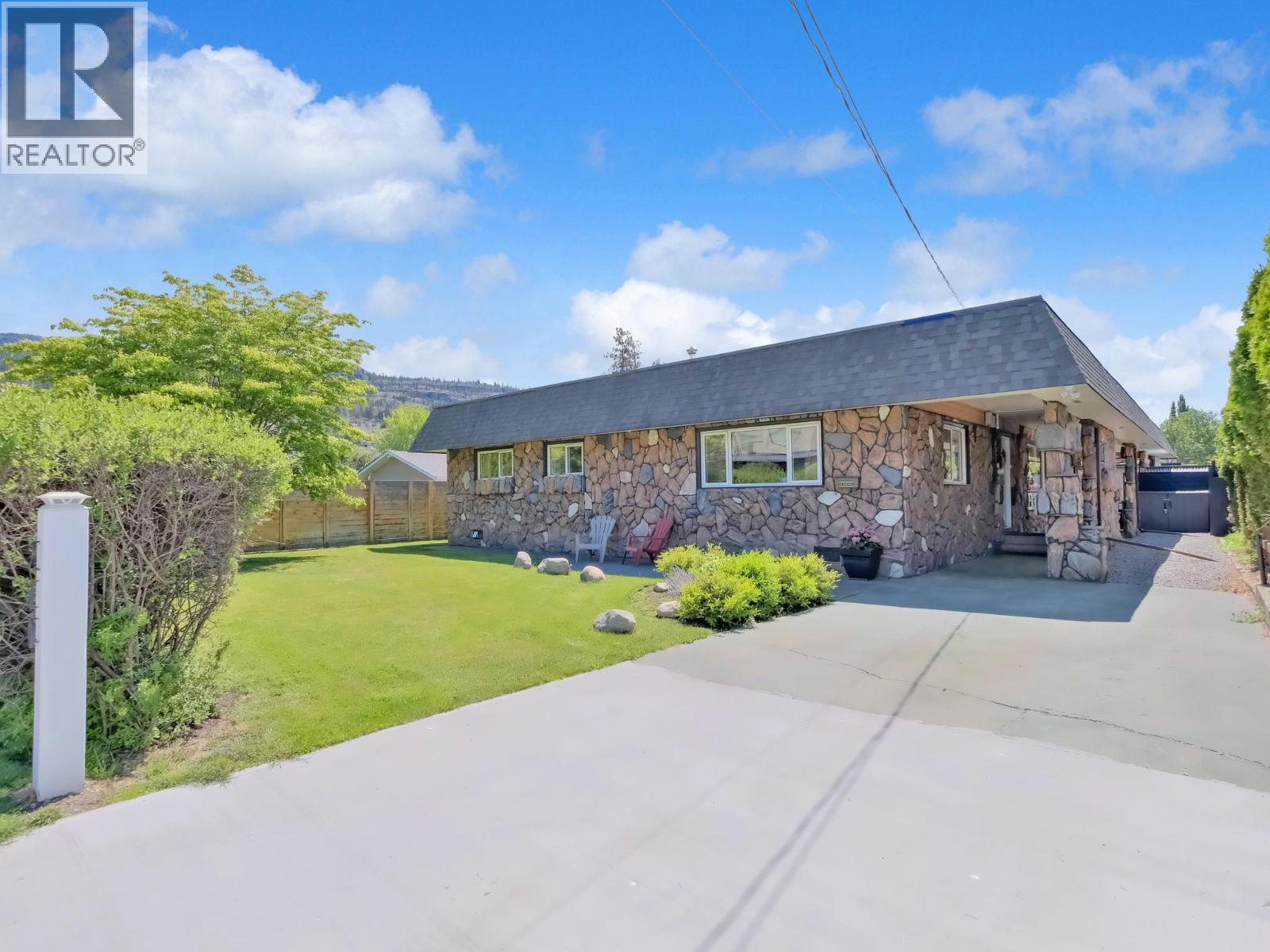 210 Yorkton Avenue, Penticton, British Columbia  V2A 3V2 - Photo 35 - 10337942