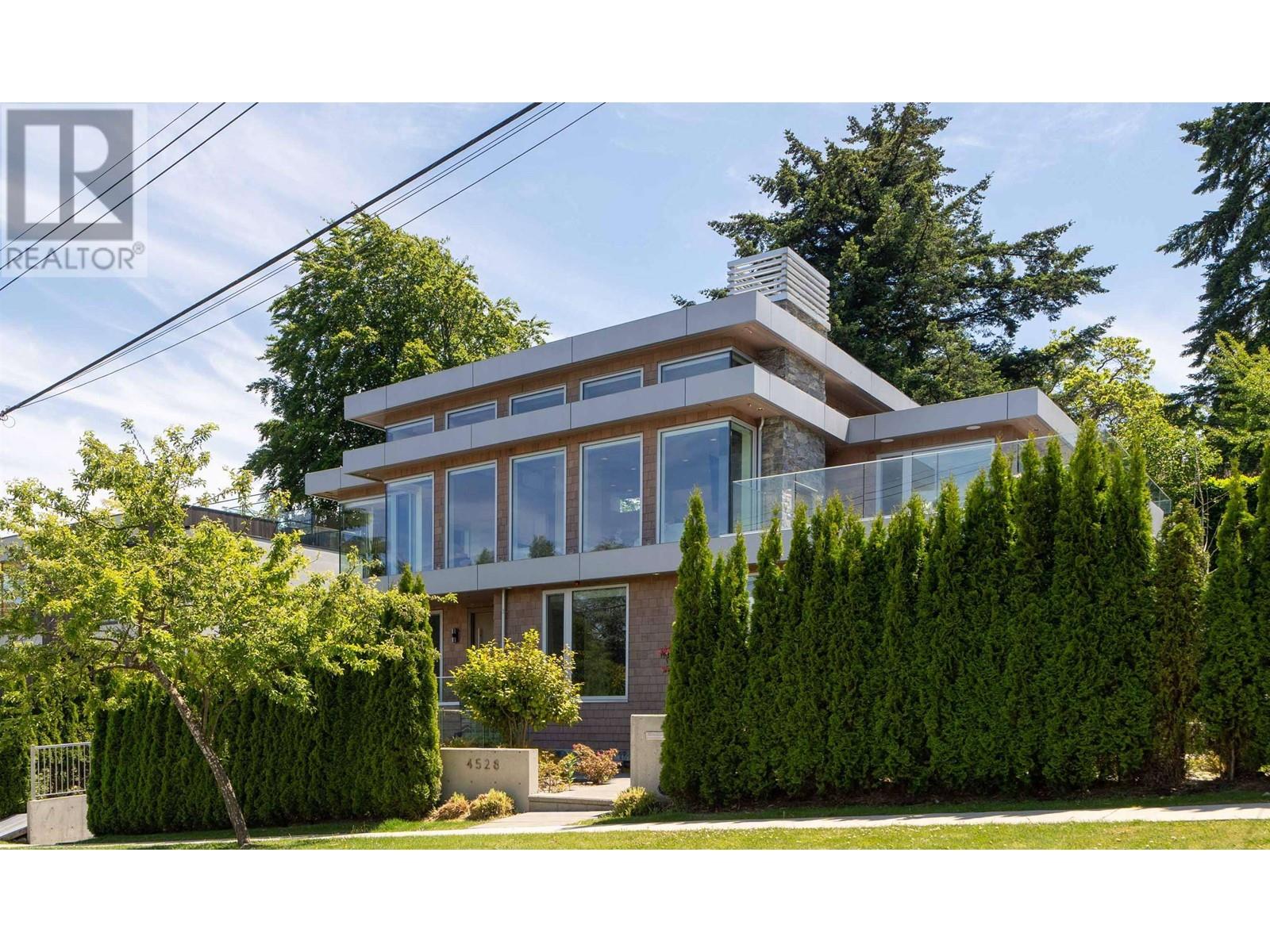 Property at 4528 LANGARA AVENUE image 2