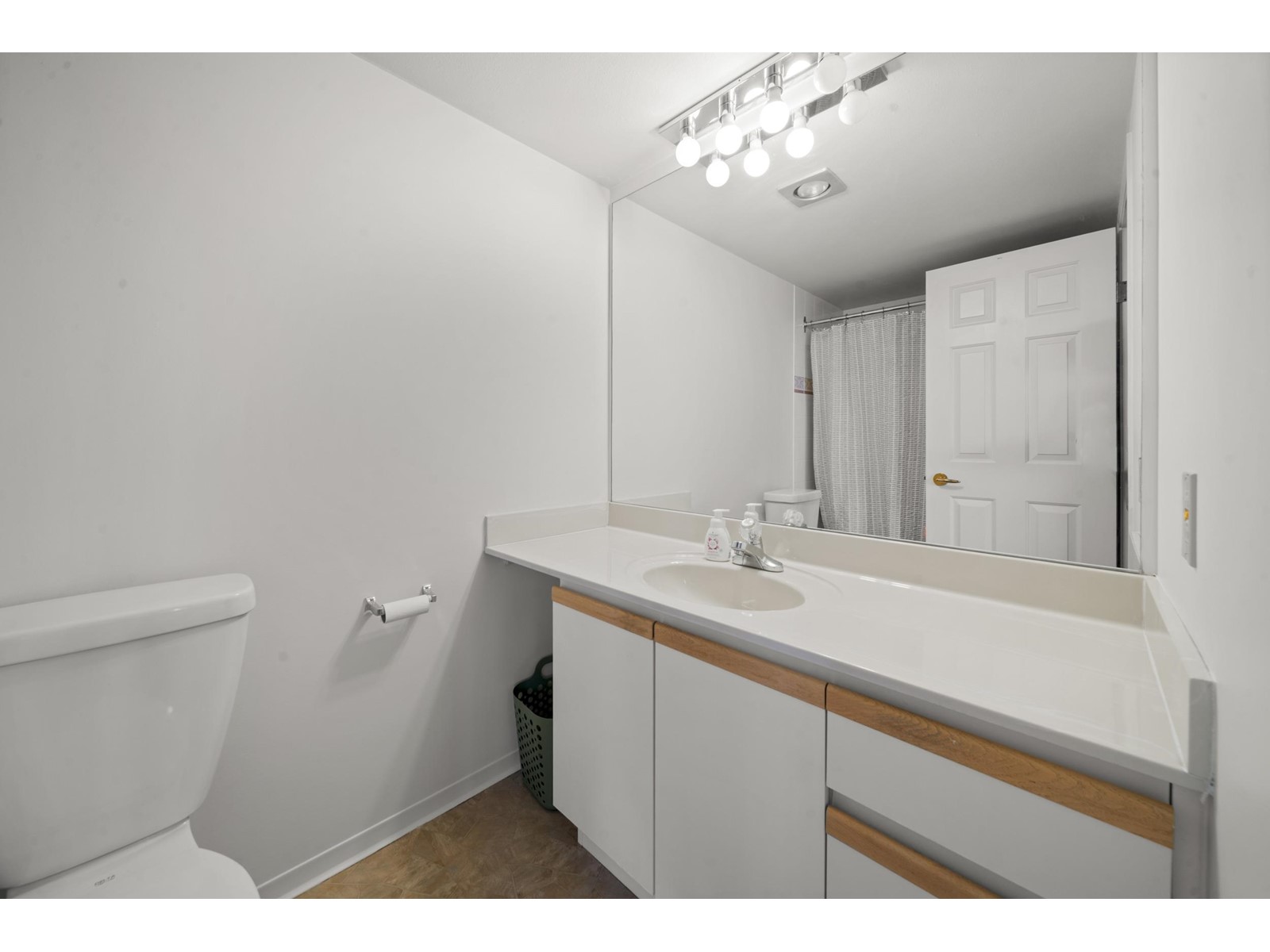 302 11920 80 Avenue, Delta, British Columbia  V4C 8E8 - Photo 31 - R2974266
