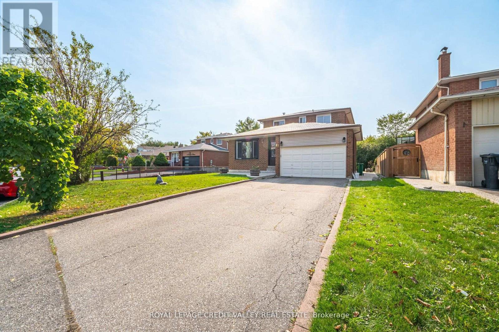 Property at 83 FAIRGLEN AVENUE image 2
