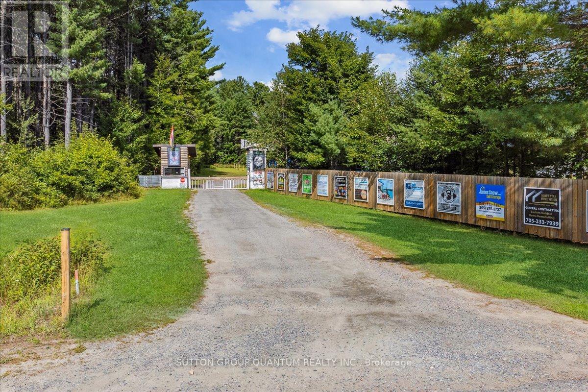 530 Muskoka Beach Road, Gravenhurst, Ontario  P1P 1M9 - Photo 41 - X12005705