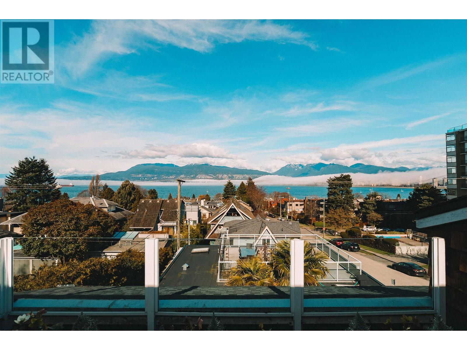 2511 W 1st Avenue, Vancouver, British Columbia  V6K 1G8 - Photo 1 - R2973383