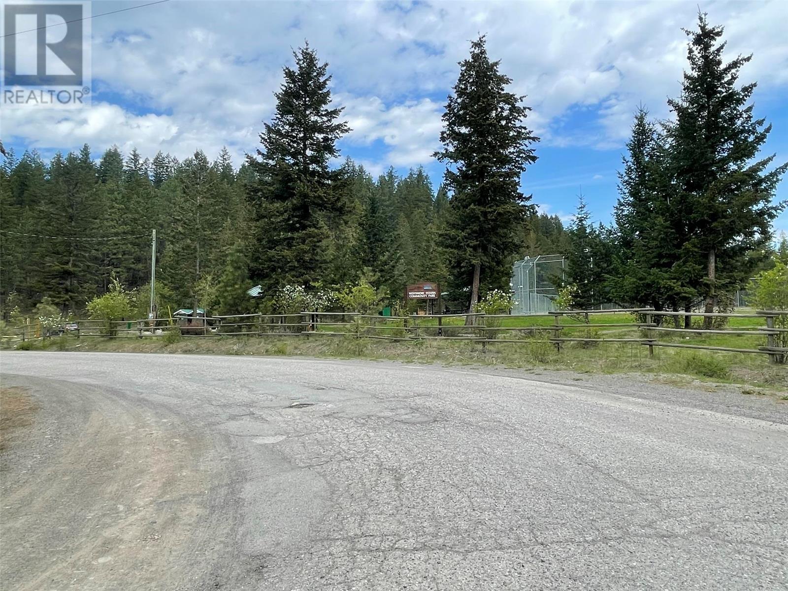Property at 554 Bluebird Drive image 4