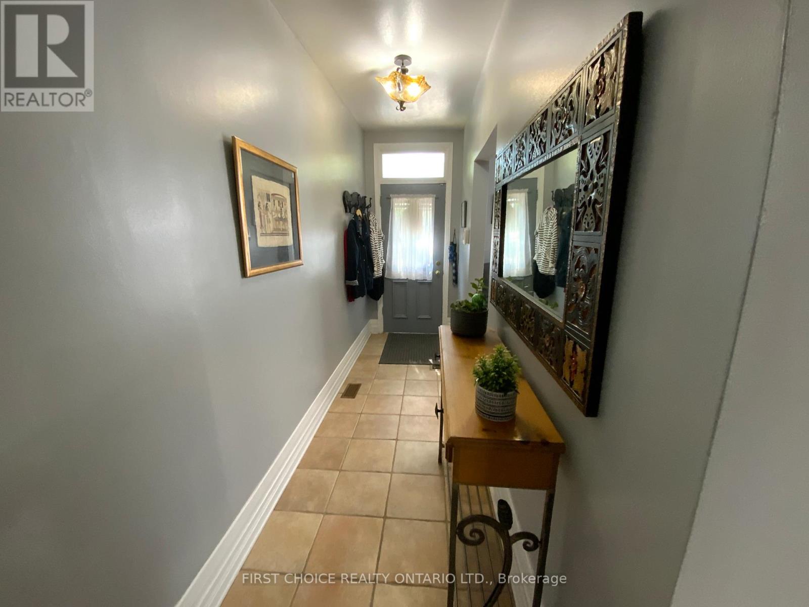 245 York Street, Ottawa, Ontario  K1N 5T9 - Photo 2 - X12005754