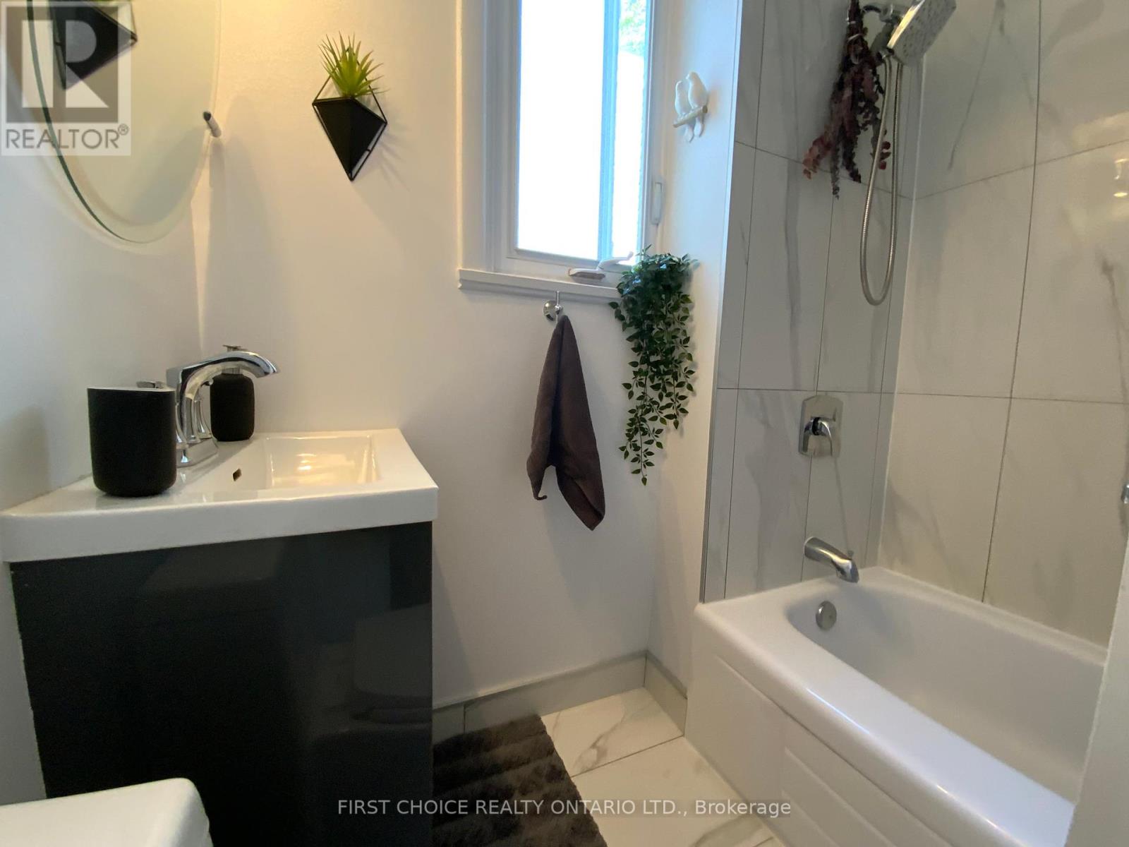 245 York Street, Ottawa, Ontario  K1N 5T9 - Photo 24 - X12005754