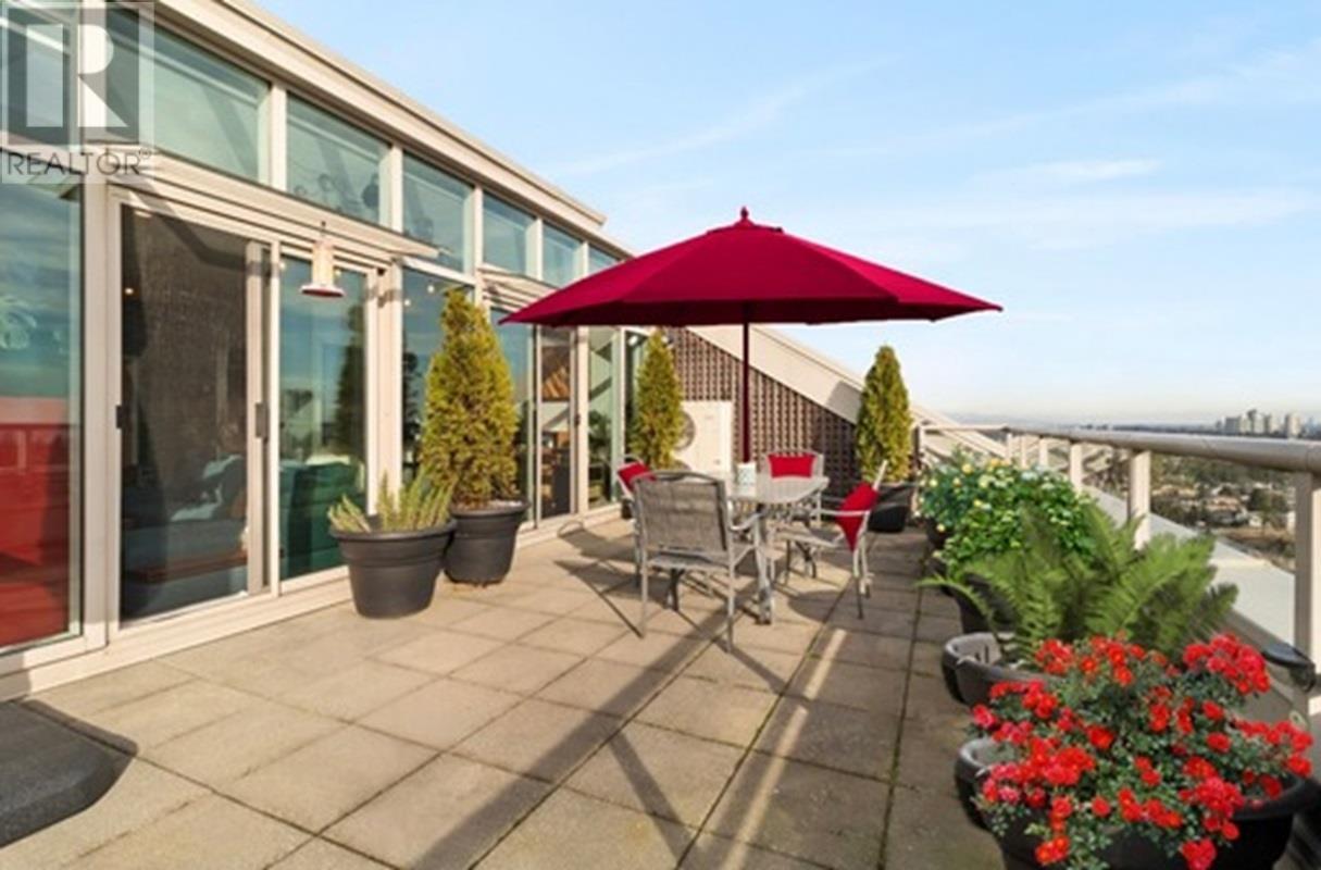 Listing Picture 27 of 36 : 2401 6055 NELSON AVENUE, Burnaby / 本拿比 - 魯藝地產 Yvonne Lu Group - MLS Medallion Club Member