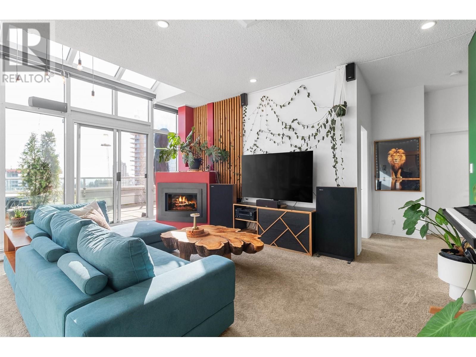 Listing Picture 2 of 36 : 2401 6055 NELSON AVENUE, Burnaby / 本拿比 - 魯藝地產 Yvonne Lu Group - MLS Medallion Club Member