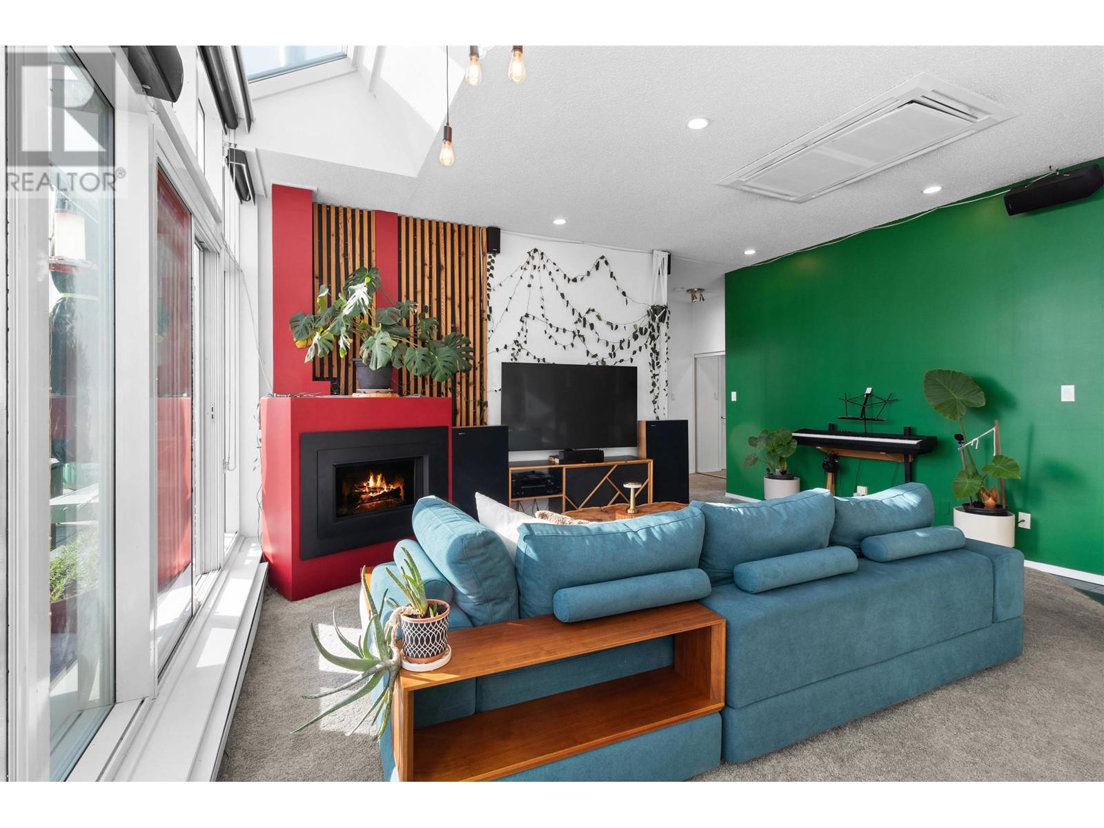 Listing Picture 4 of 36 : 2401 6055 NELSON AVENUE, Burnaby / 本拿比 - 魯藝地產 Yvonne Lu Group - MLS Medallion Club Member