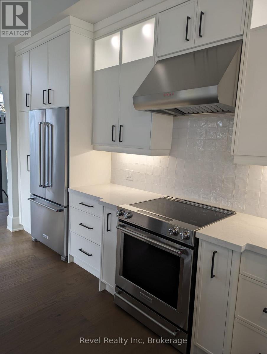 1749 Tiny Beaches Road S, Tiny, Ontario  L0L 1P0 - Photo 10 - S12005764