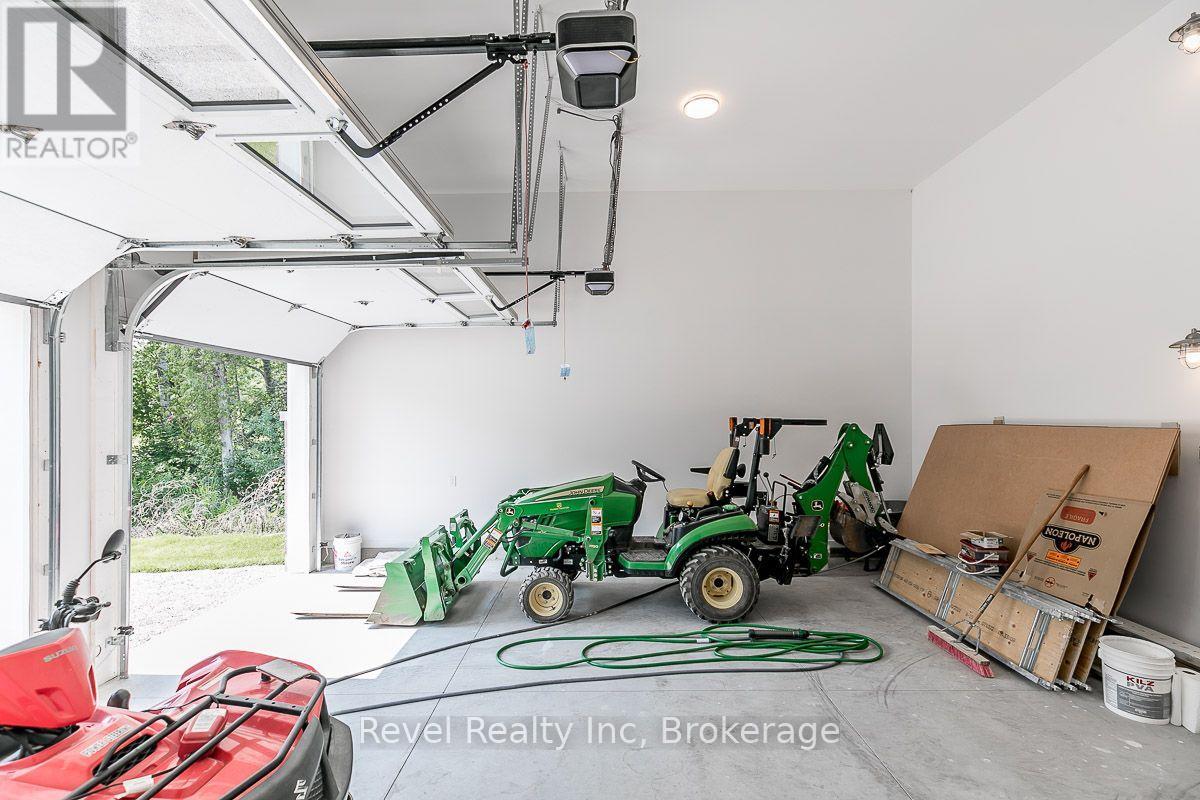 1749 Tiny Beaches Road S, Tiny, Ontario  L0L 1P0 - Photo 31 - S12005764