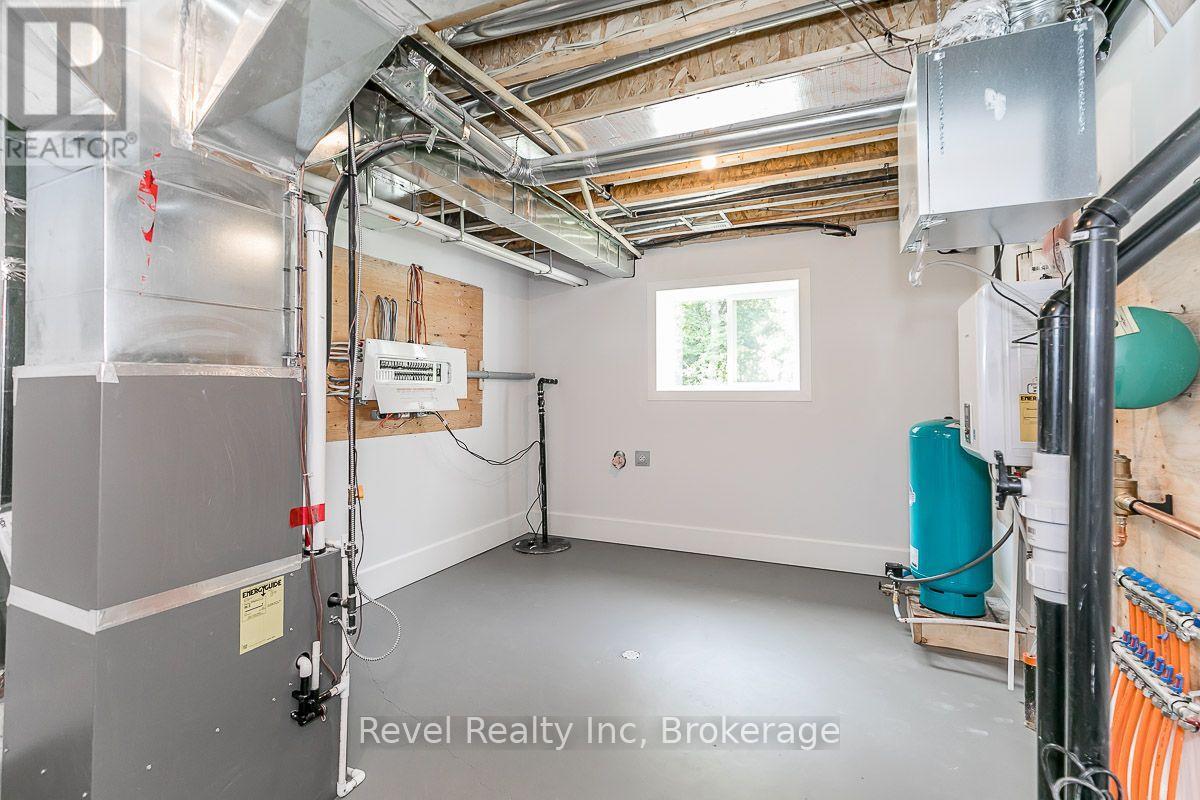 1749 Tiny Beaches Road S, Tiny, Ontario  L0L 1P0 - Photo 36 - S12005764